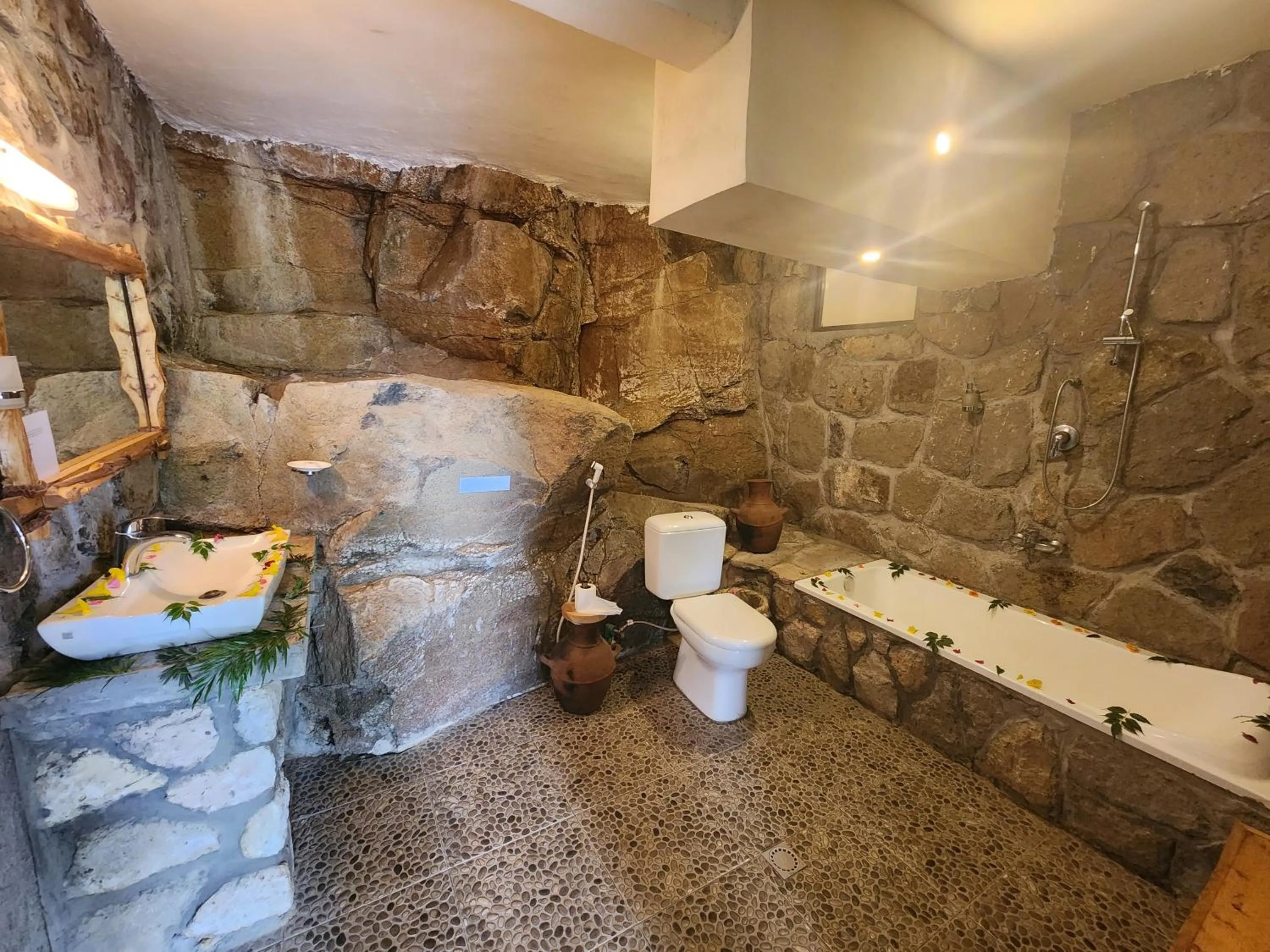 Toilet in Sora Lodge Lalibela