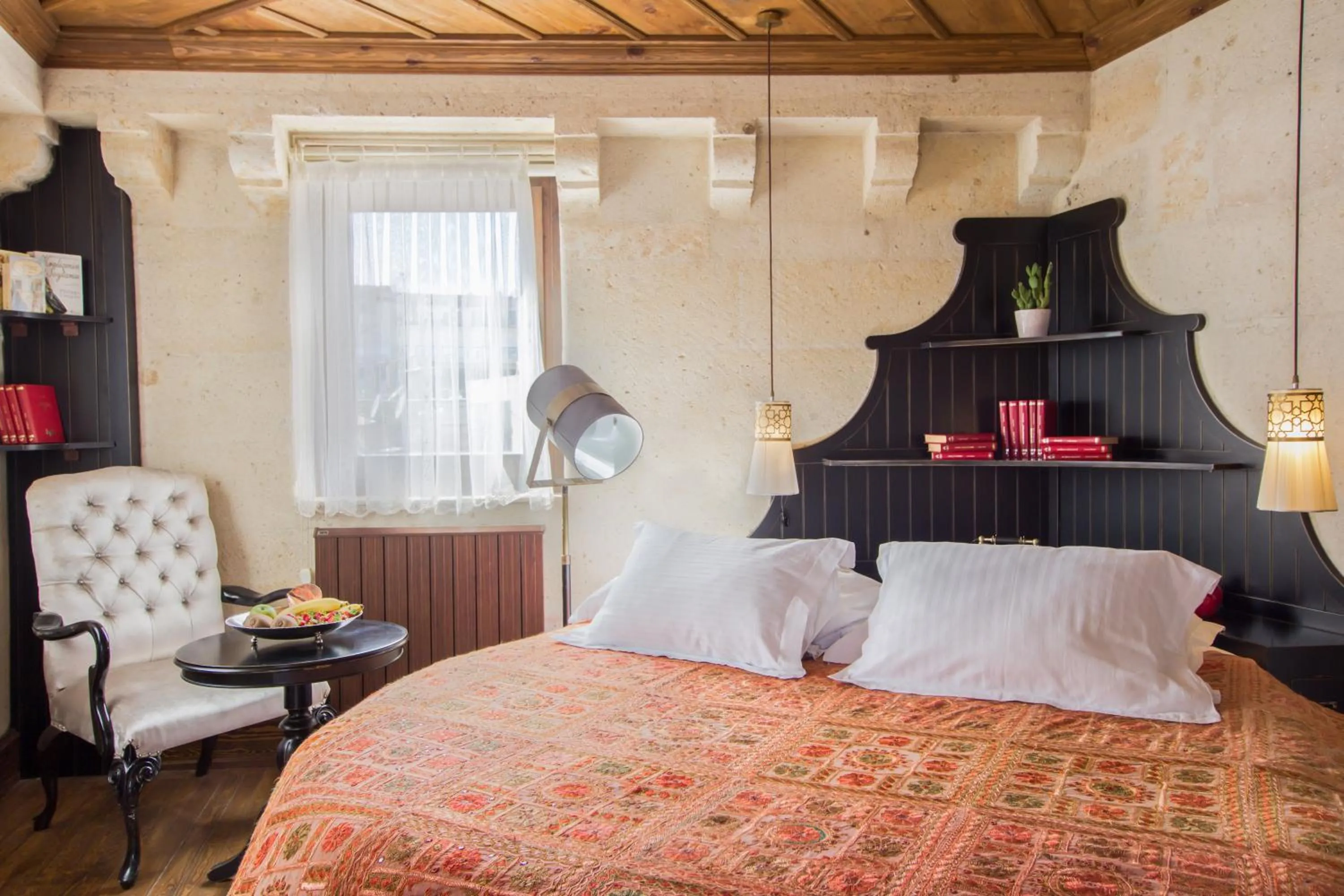 Massage, Bed in Cappadocia Minia Cave Hotel