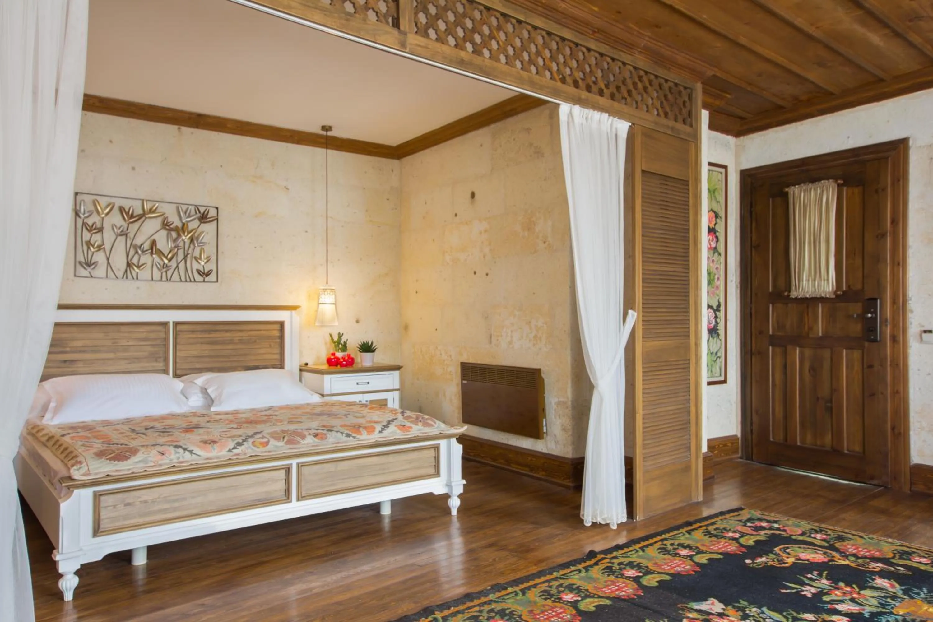 Massage, Bed in Cappadocia Minia Cave Hotel