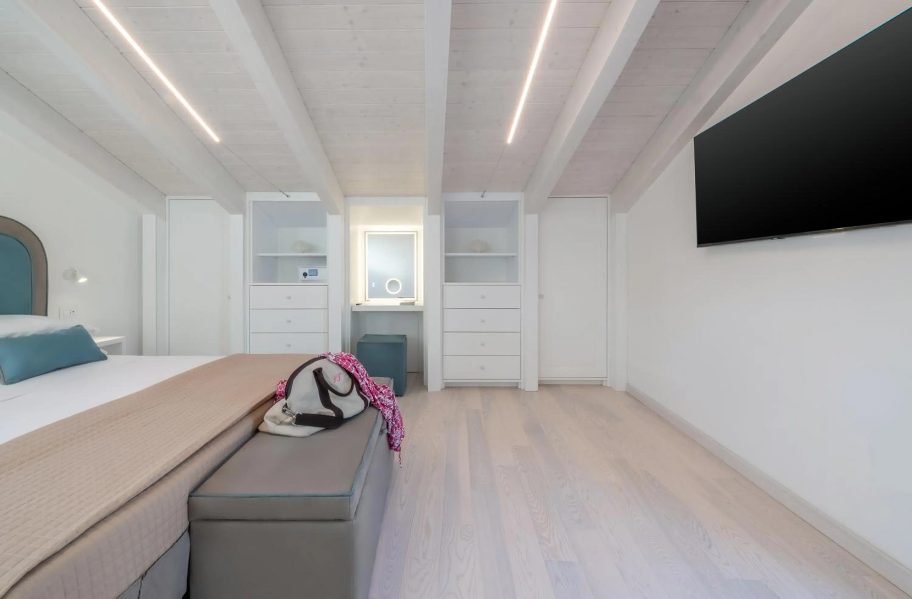 TV and multimedia, Bed in La Casa dell'Orologio - MAIN SQUARE