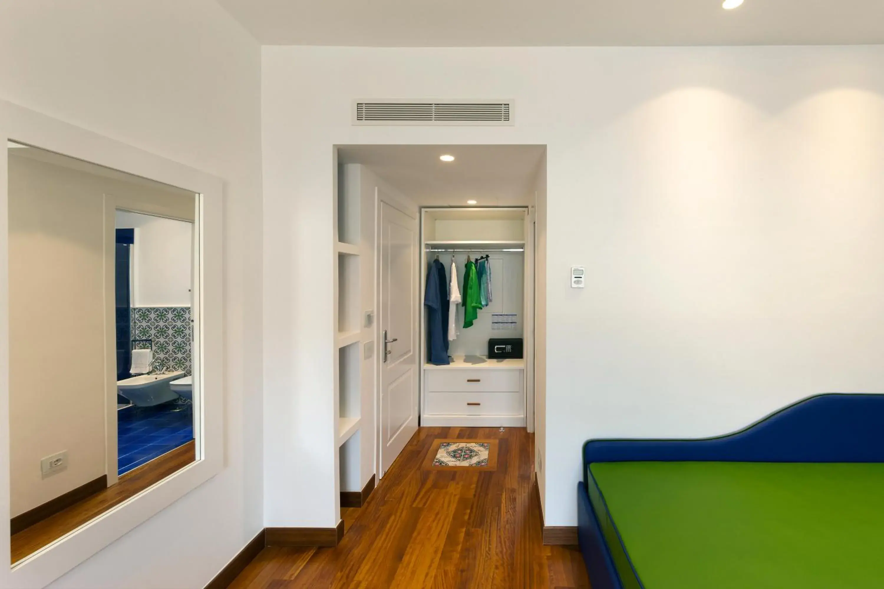 Photo of the whole room, Bed in La Casa dell'Orologio - MAIN SQUARE Photo of the whole room, Bed in La Casa dell'Orologio - MAIN SQUARE