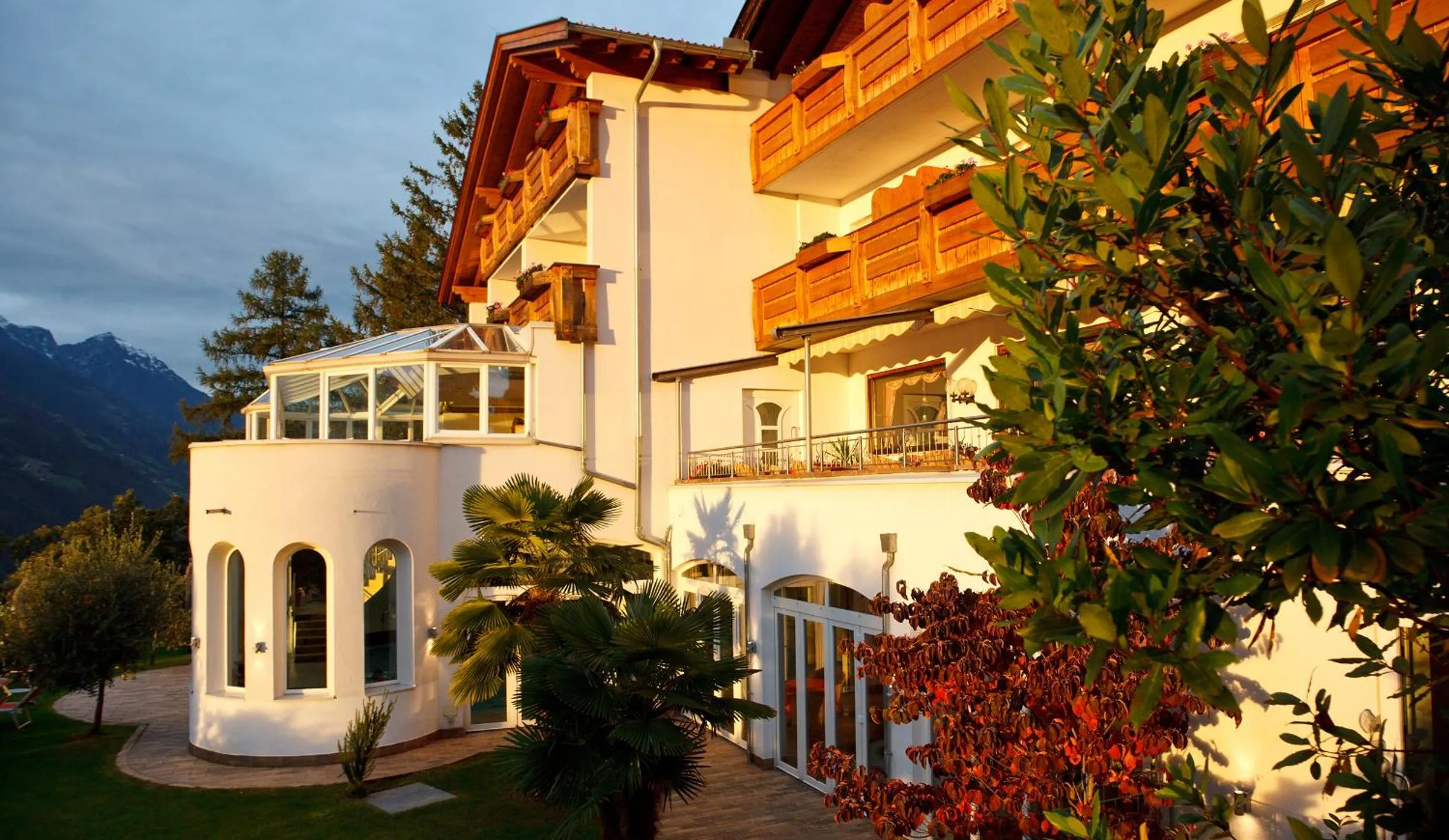 Property building in Family Hotel Gutenberg