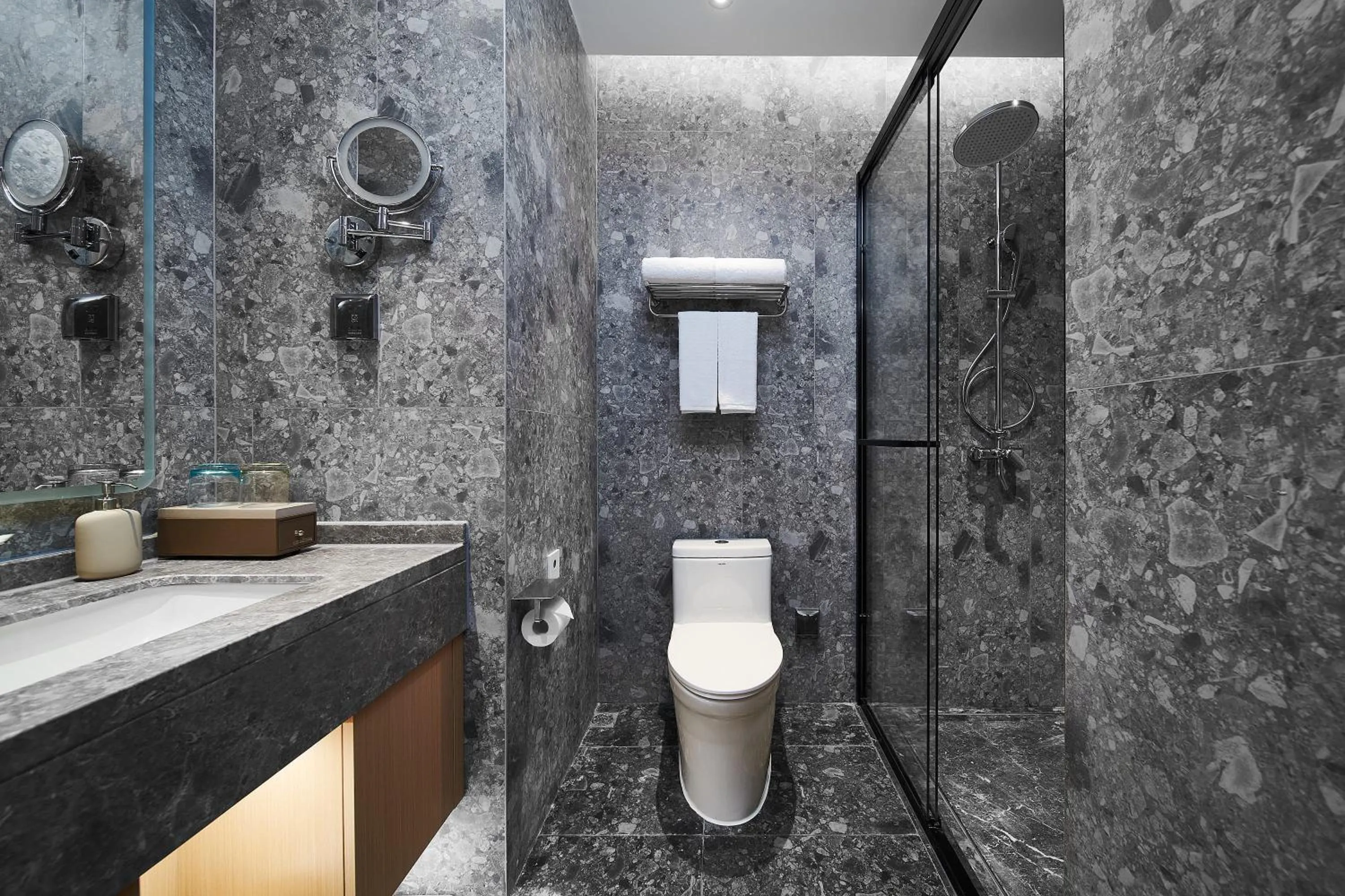 Shower in Citadines DD Port Dalian