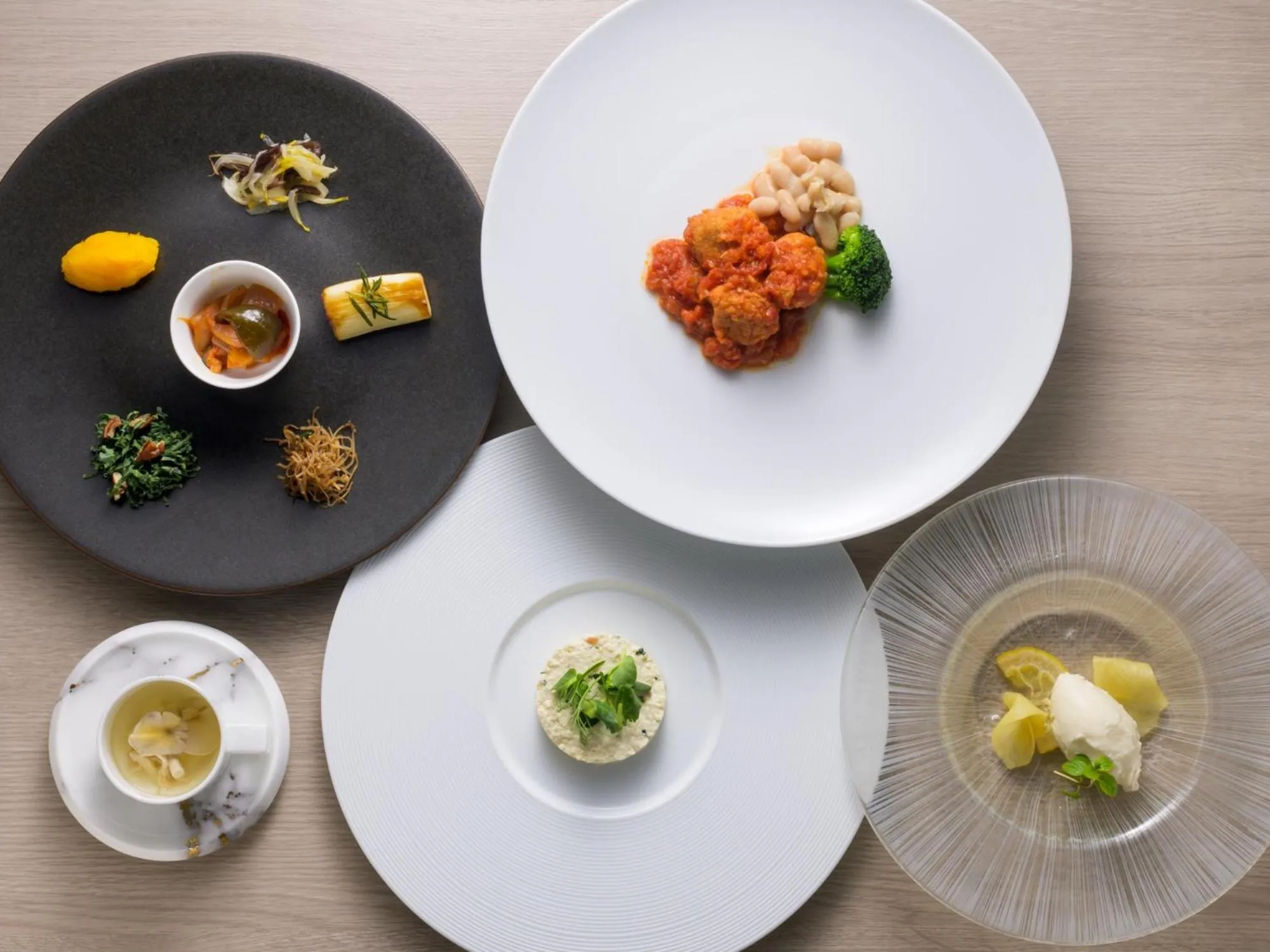 Restaurant/places to eat in ReLabo -Medical Spa & Stay-