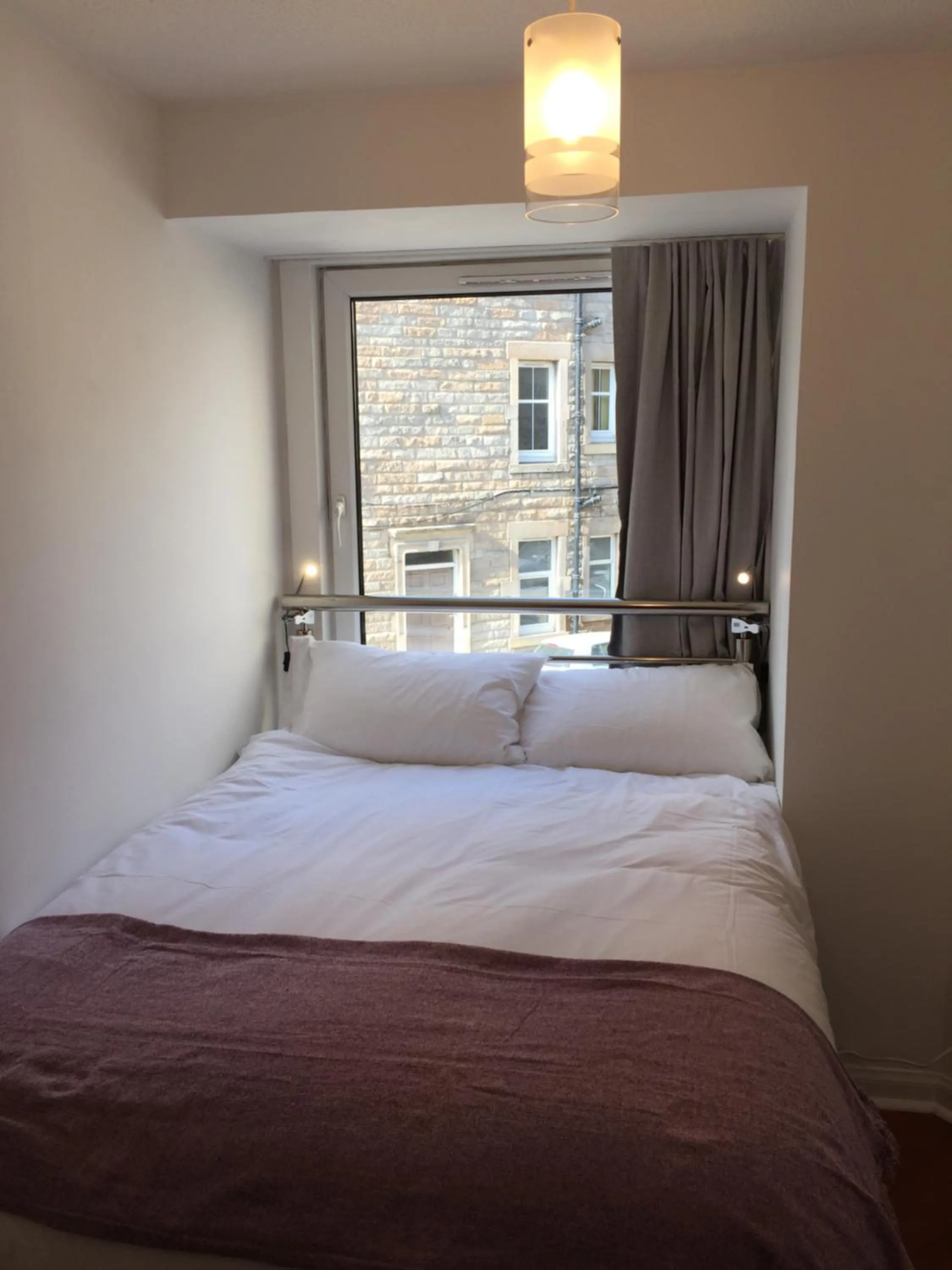 Bed in Lochrin Apartments by Edinburgh City Apartments
