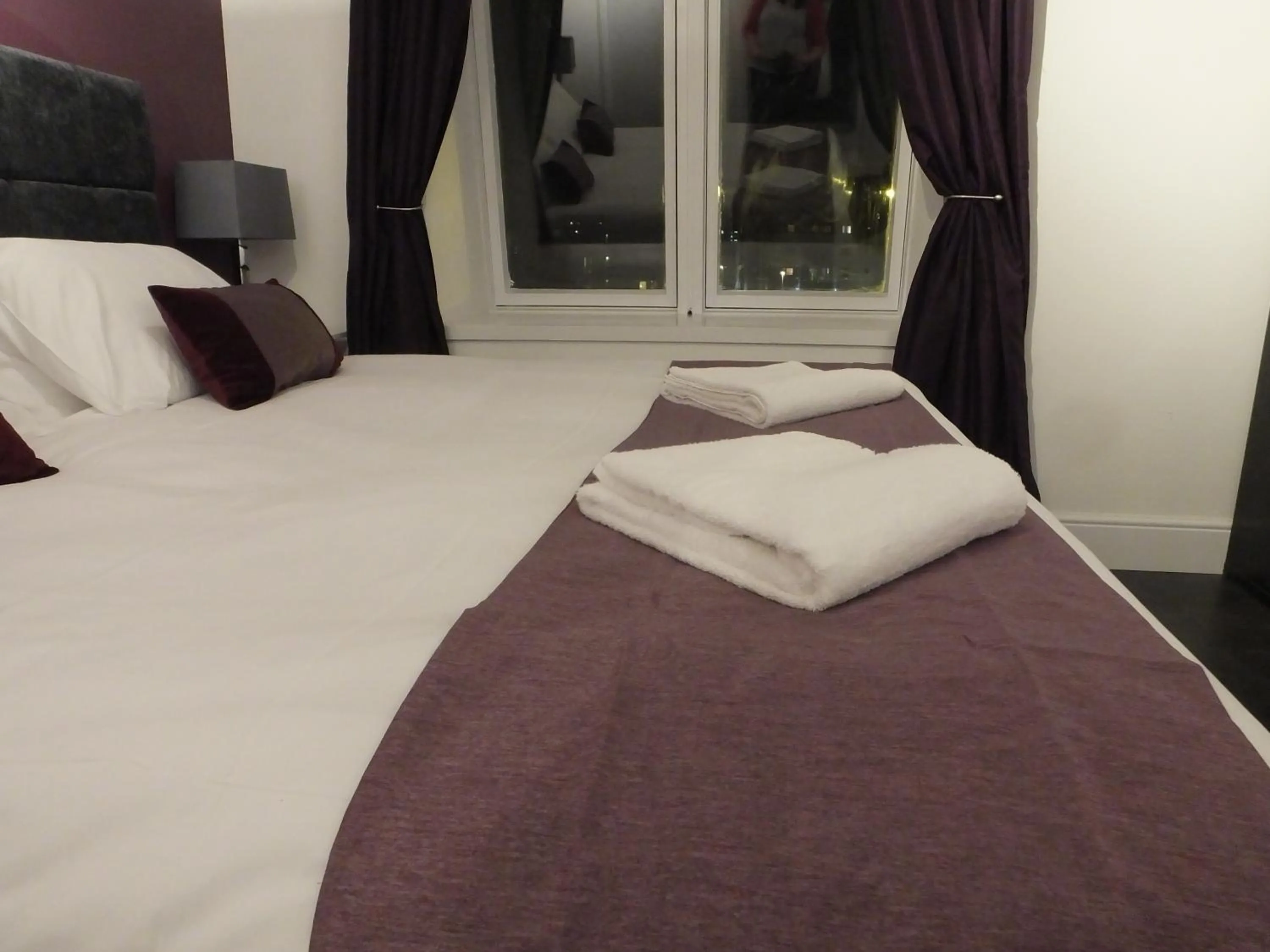 Bed in Lochrin Apartments by Edinburgh City Apartments