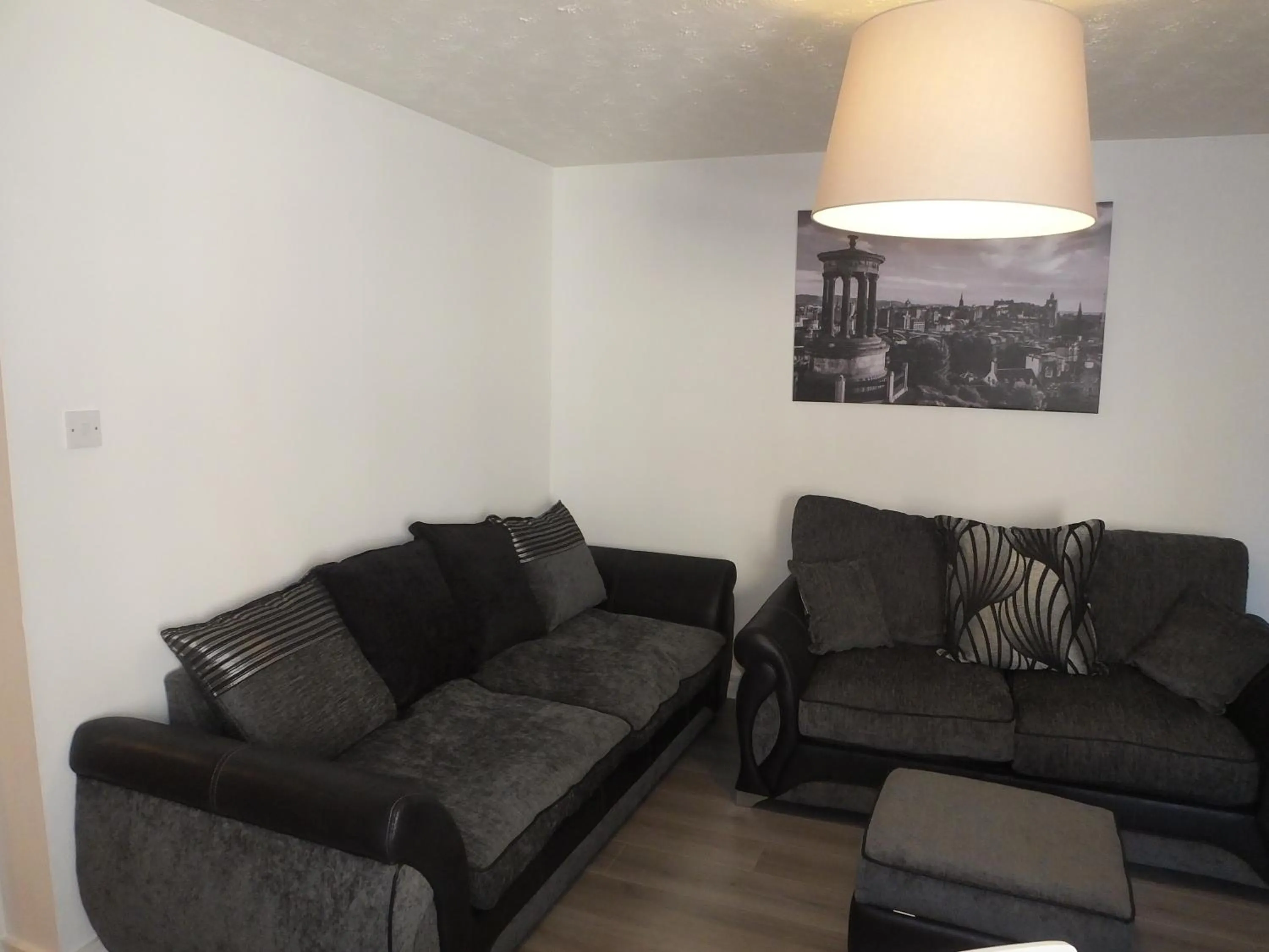 Living room in Lochrin Apartments by Edinburgh City Apartments