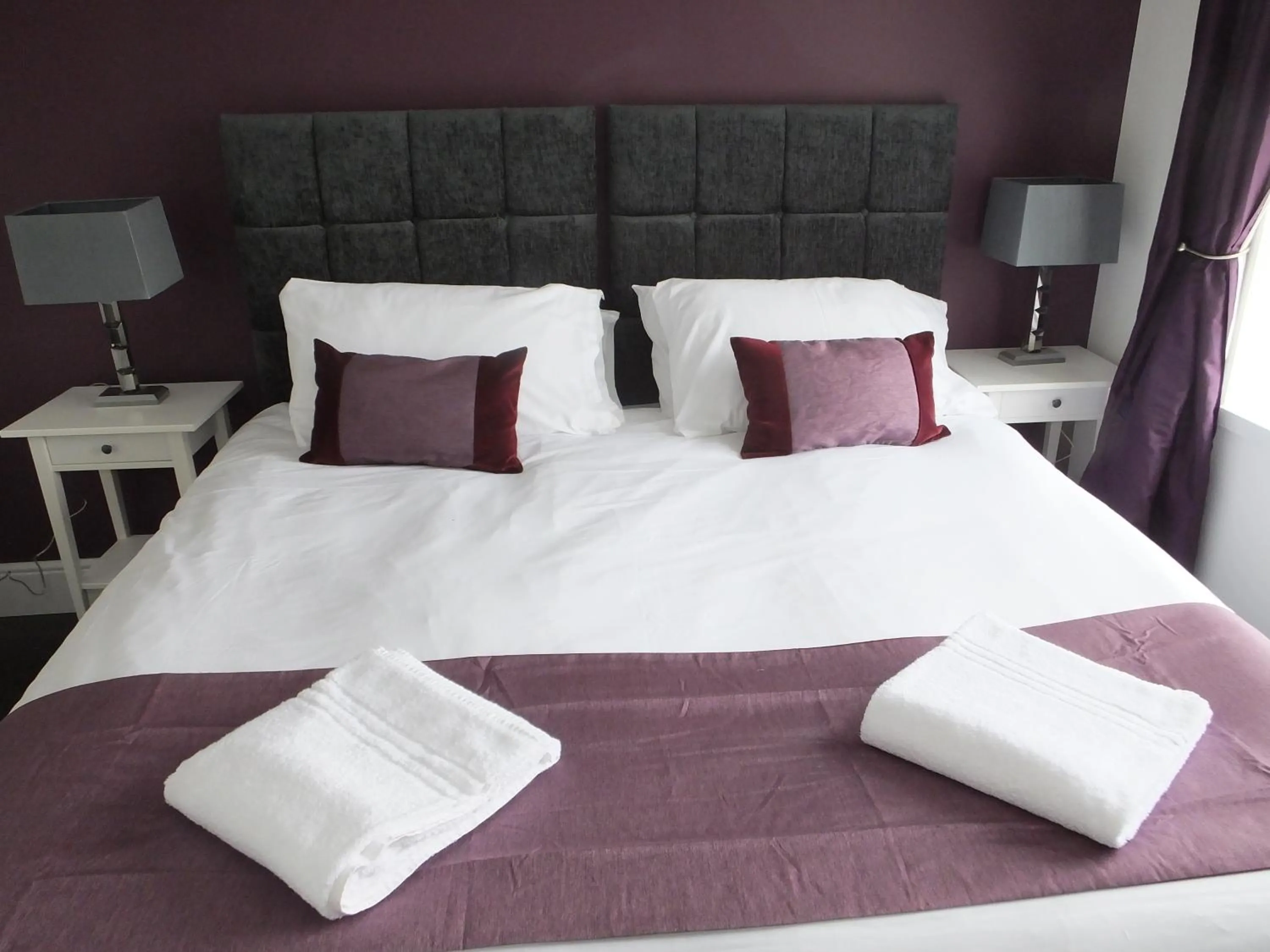 Bed in Lochrin Apartments by Edinburgh City Apartments