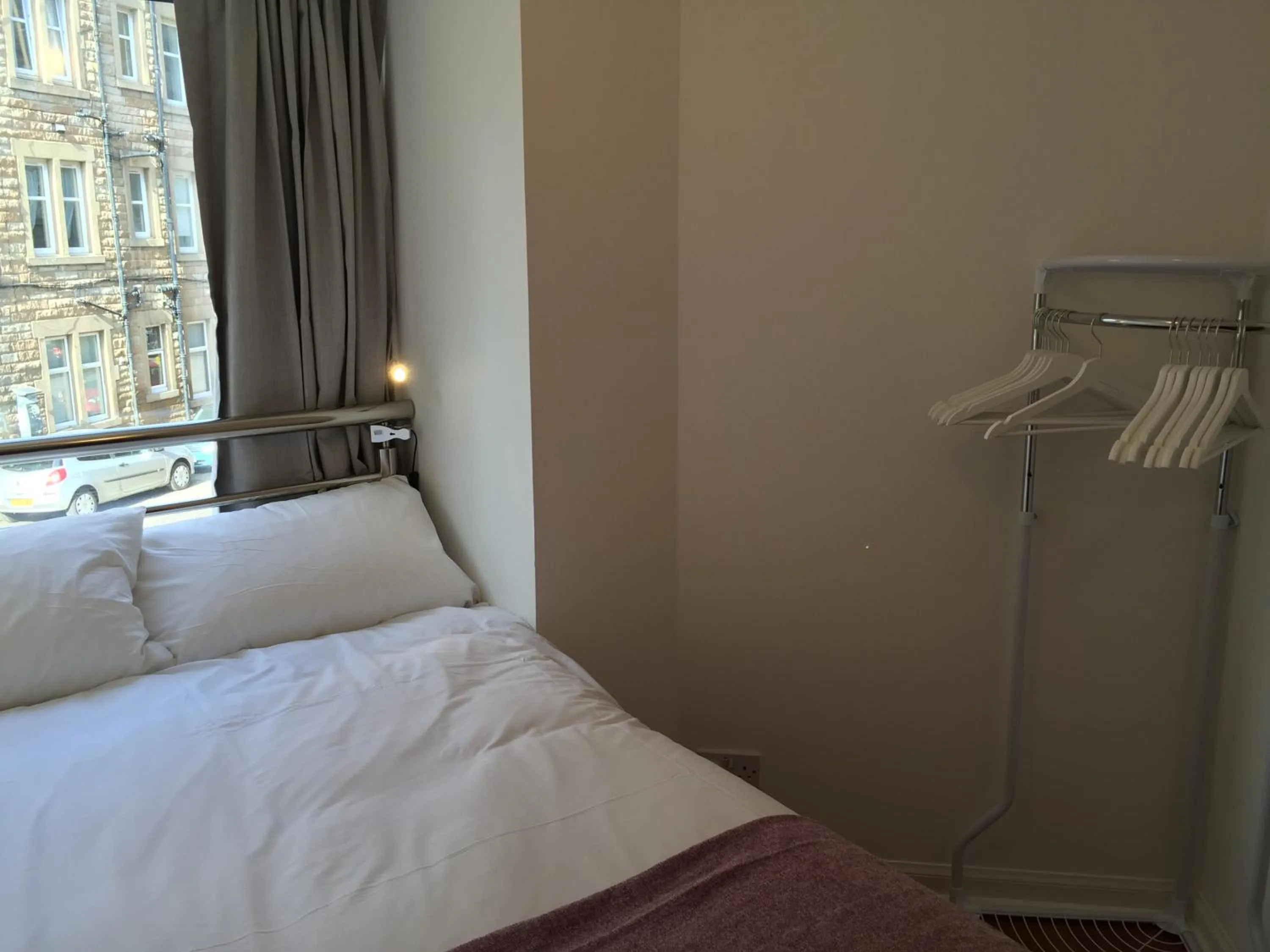 Bed in Lochrin Apartments by Edinburgh City Apartments