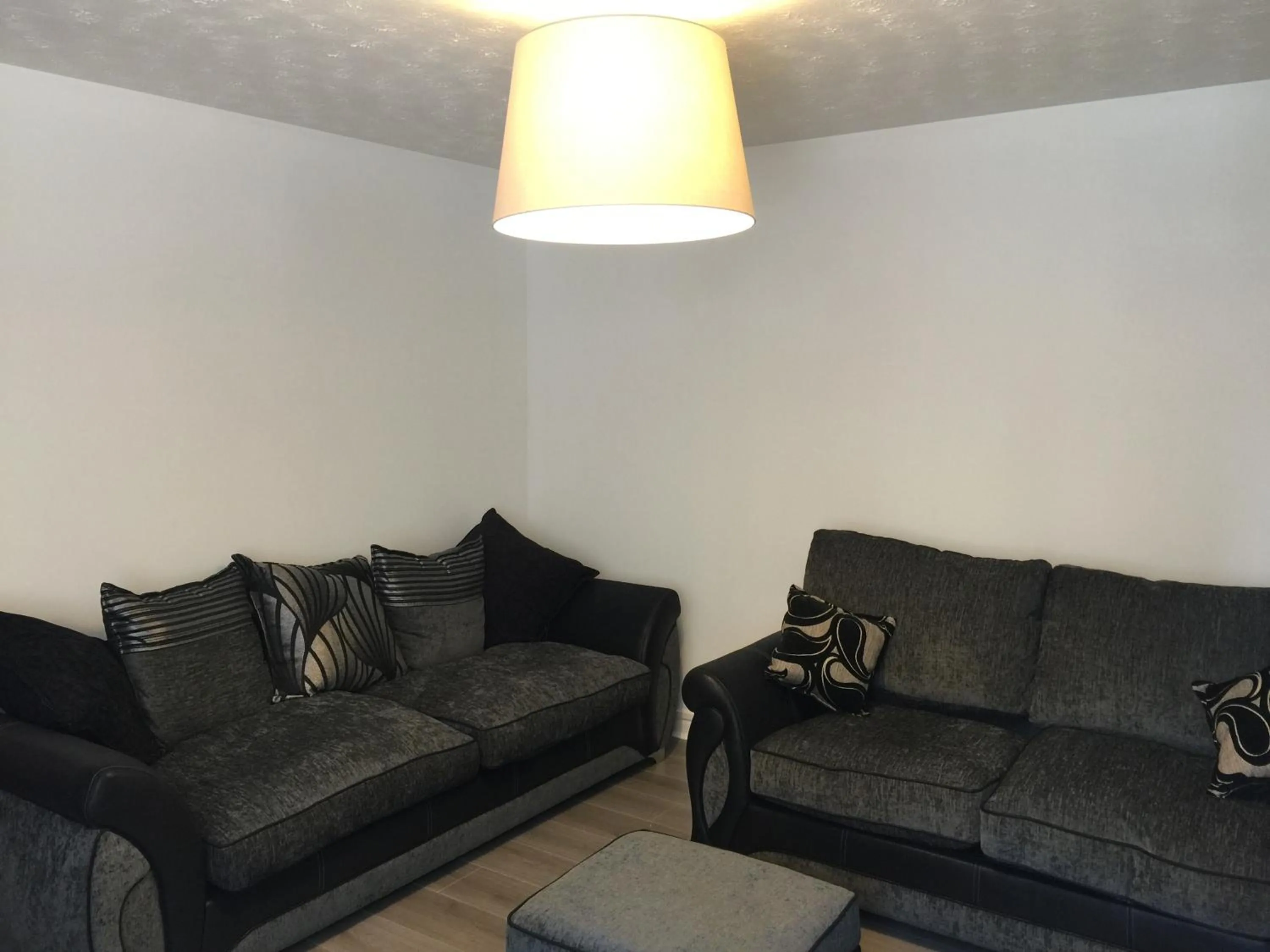 Living room in Lochrin Apartments by Edinburgh City Apartments