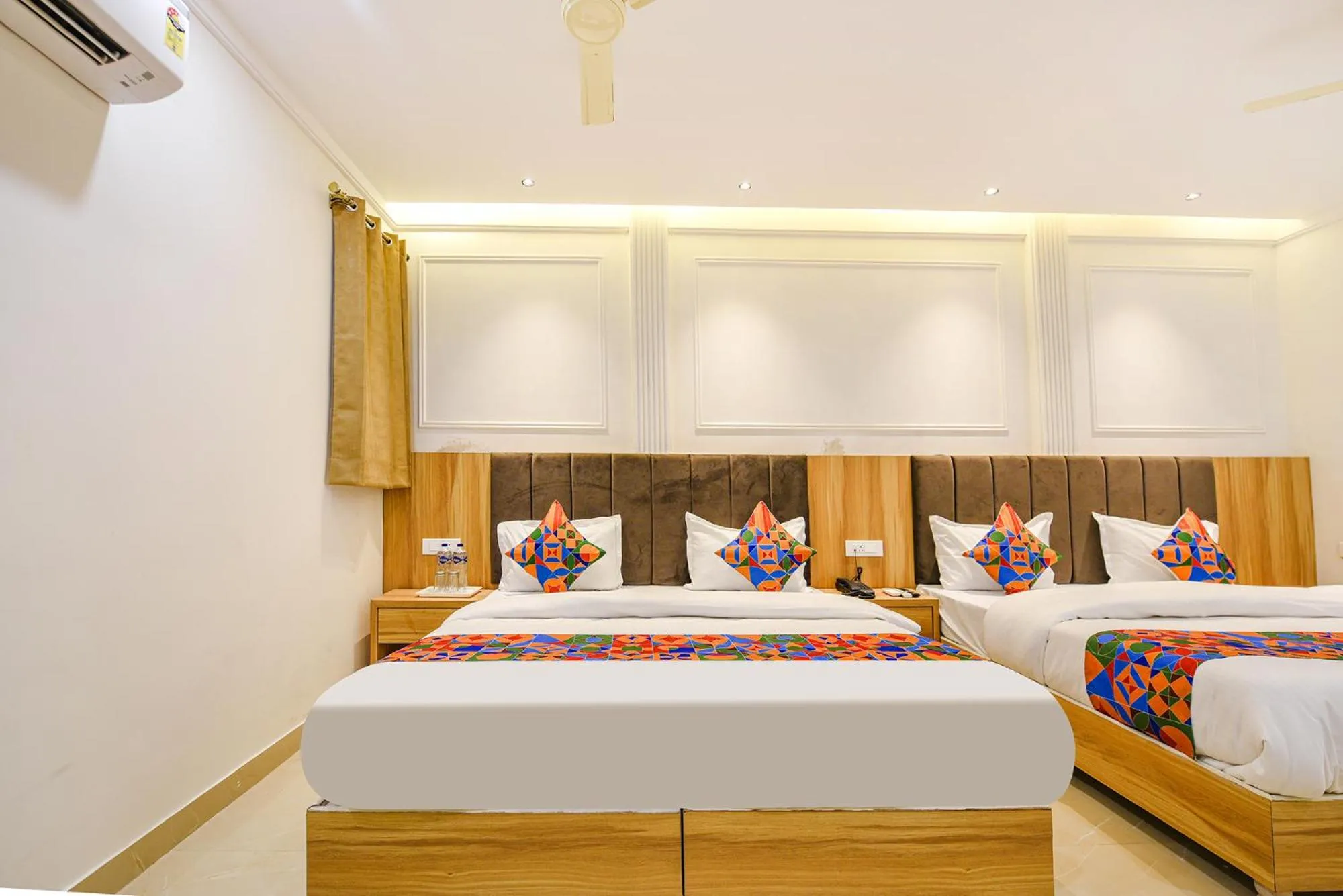 Bed in FabHotel Midway