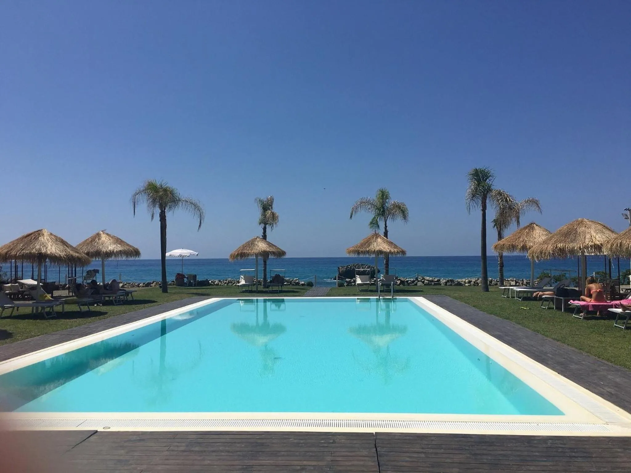 Swimming pool in Borgo di Riaci Beach Resort