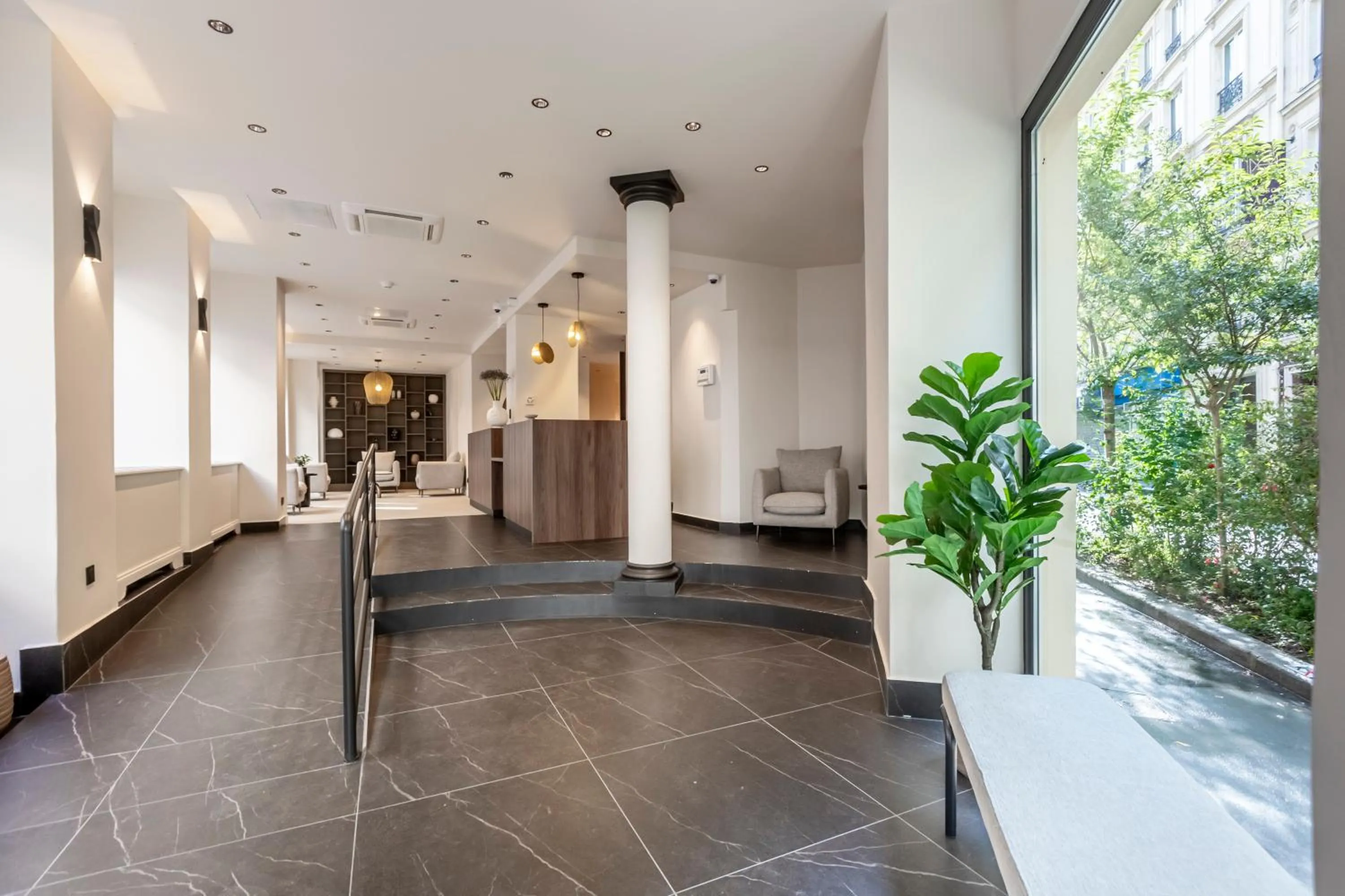 Lobby or reception in Le Monsieur By Sweett