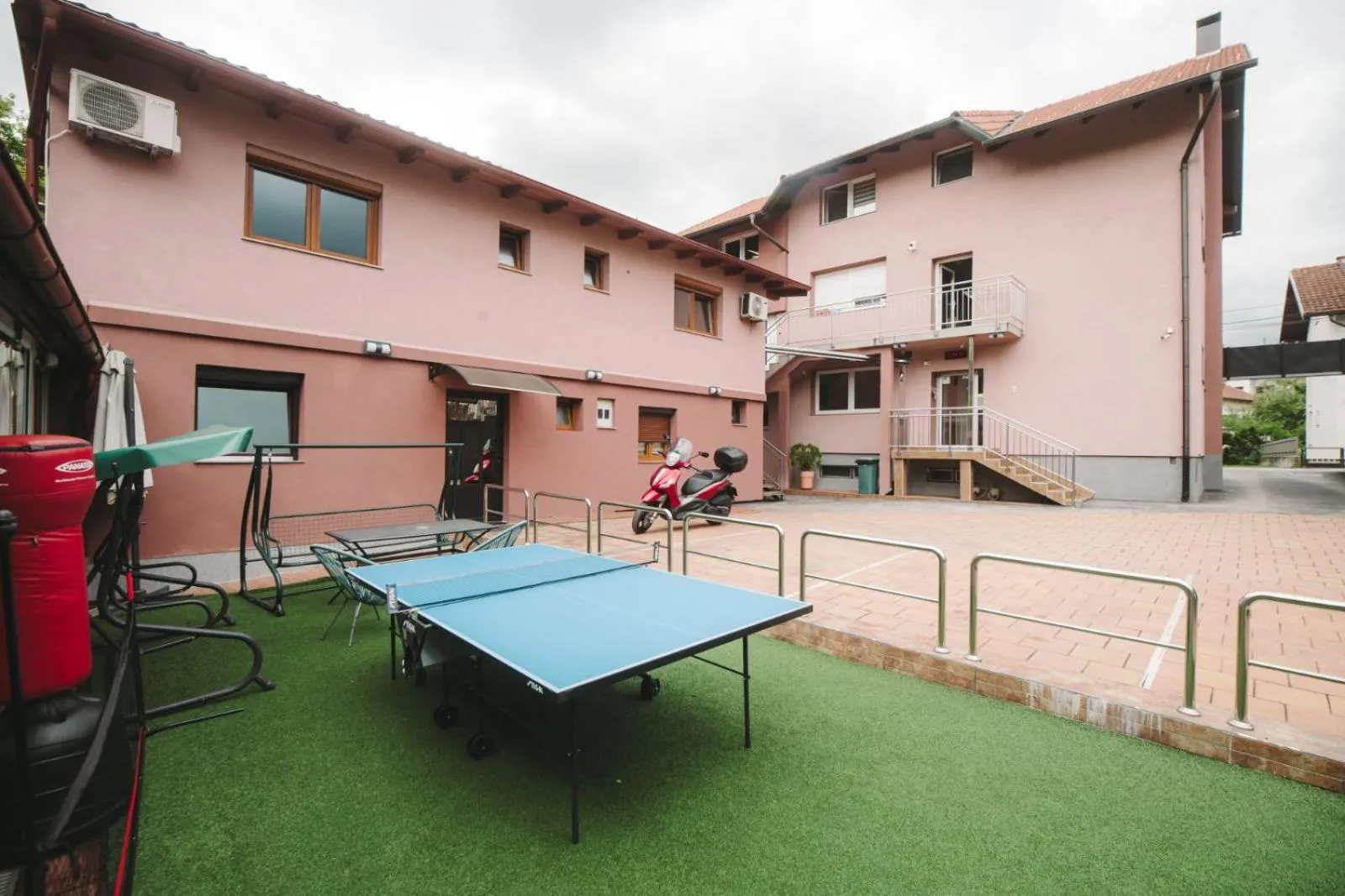 Apartmani Vesto