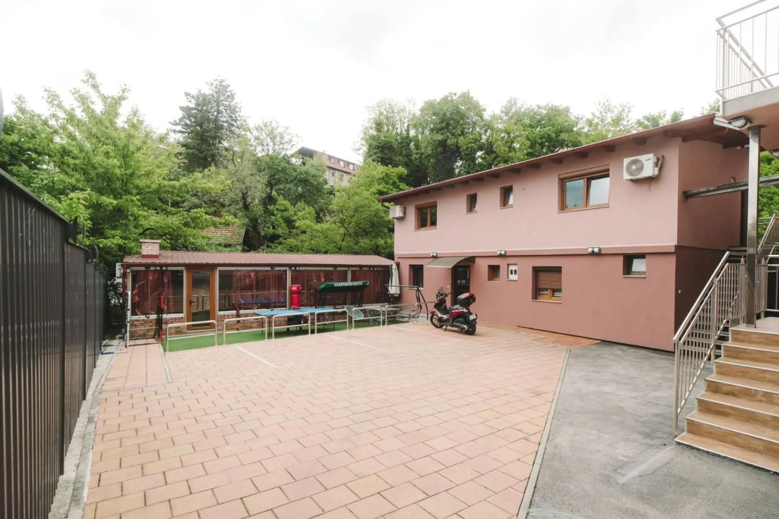 Apartmani Vesto
