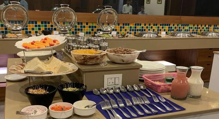 Buffet breakfast in Hotel Shagun Chandigarh Zirakpur