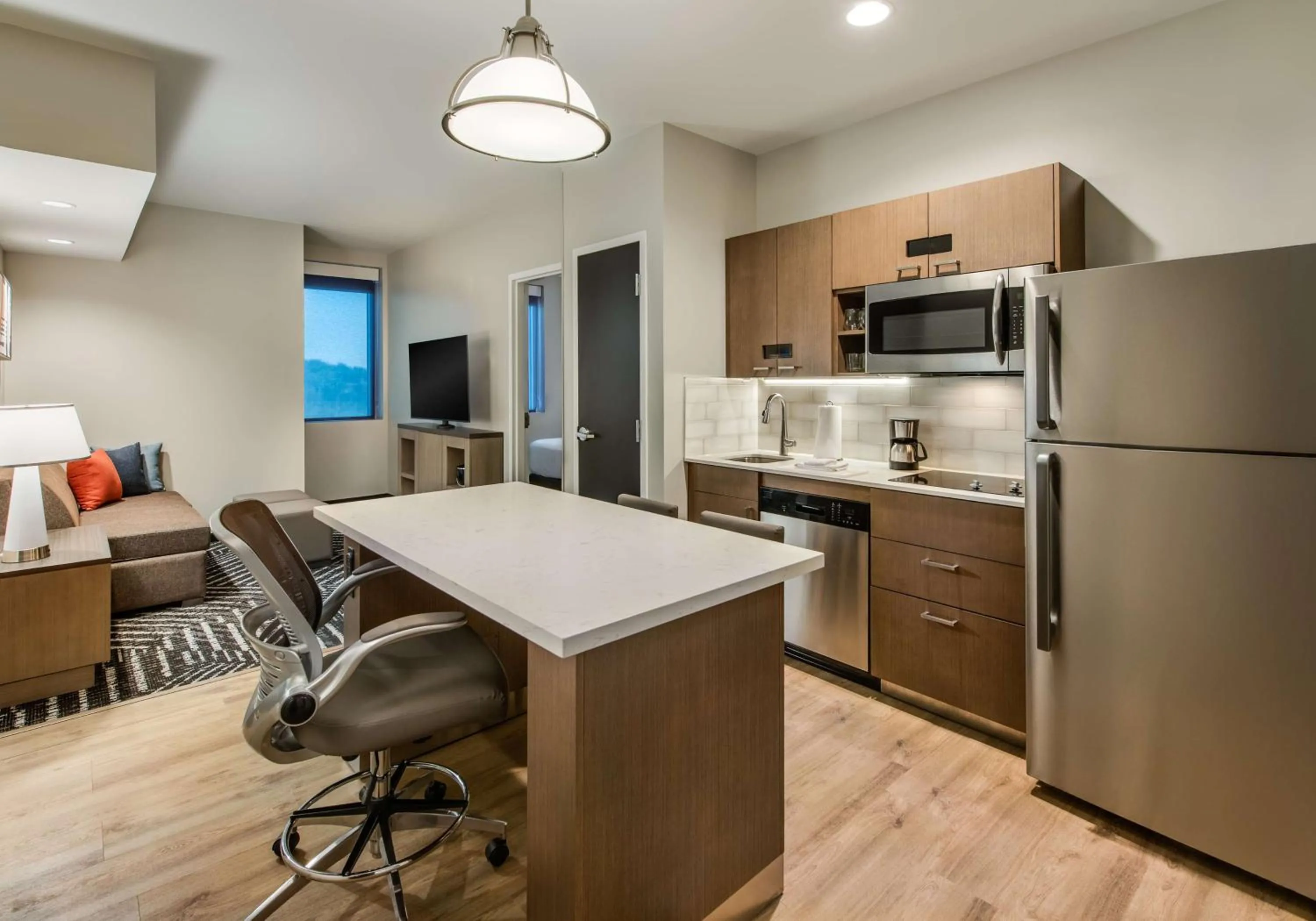 Kitchen or kitchenette in Hyatt House Bwi Airport/Baltimore