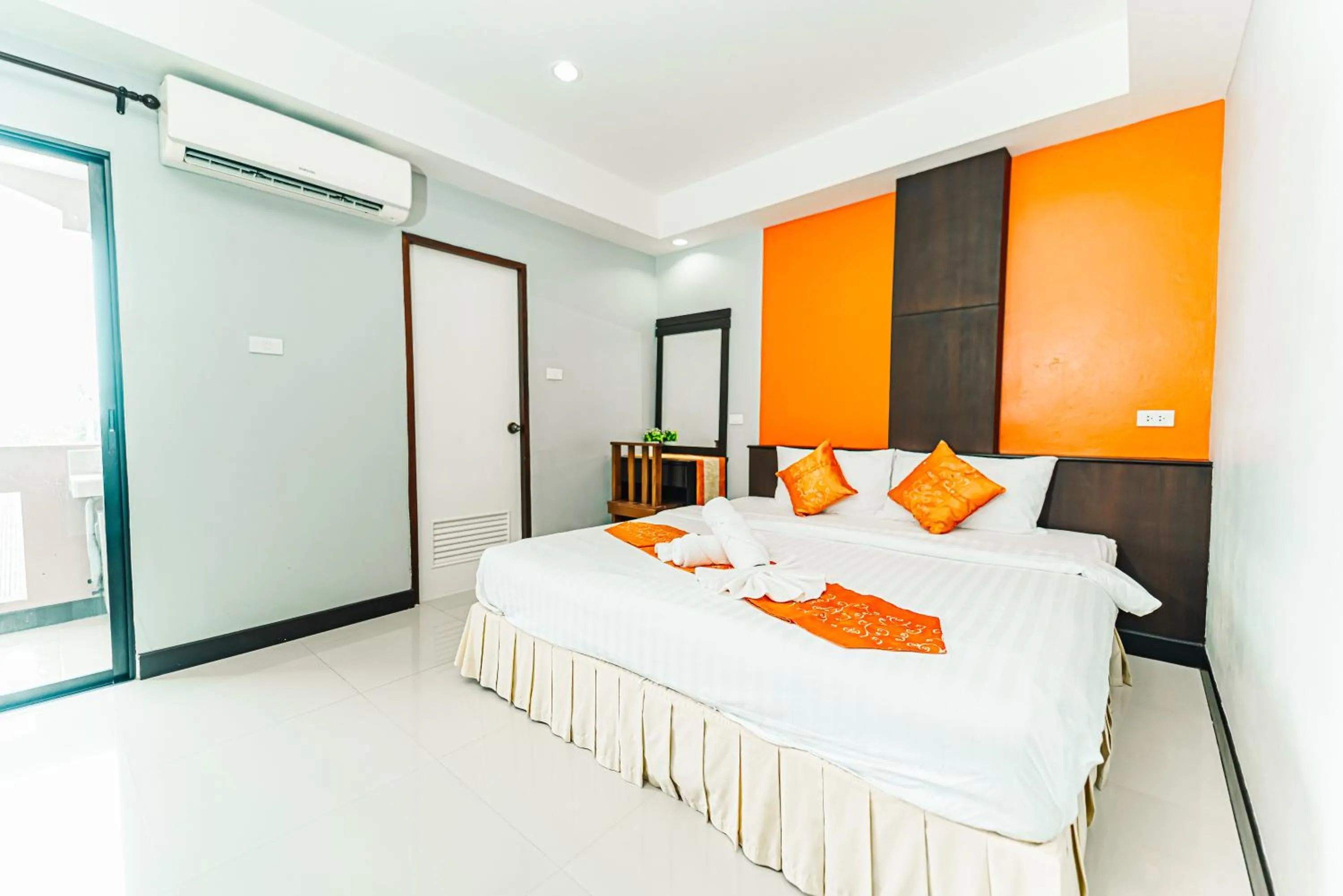 Bedroom, Bed in Saiyuan Residence Phuket