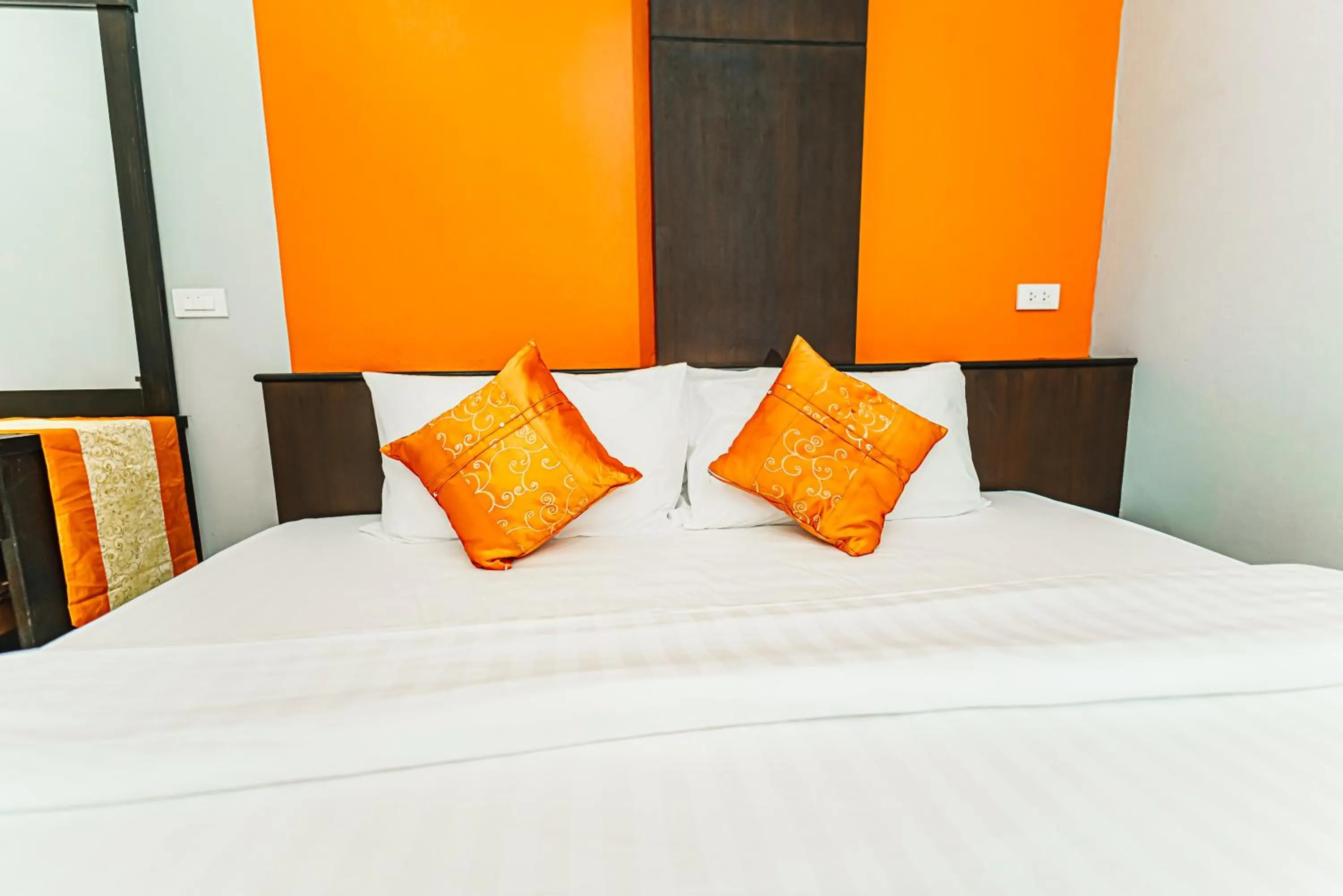 Bedroom, Bed in Saiyuan Residence Phuket