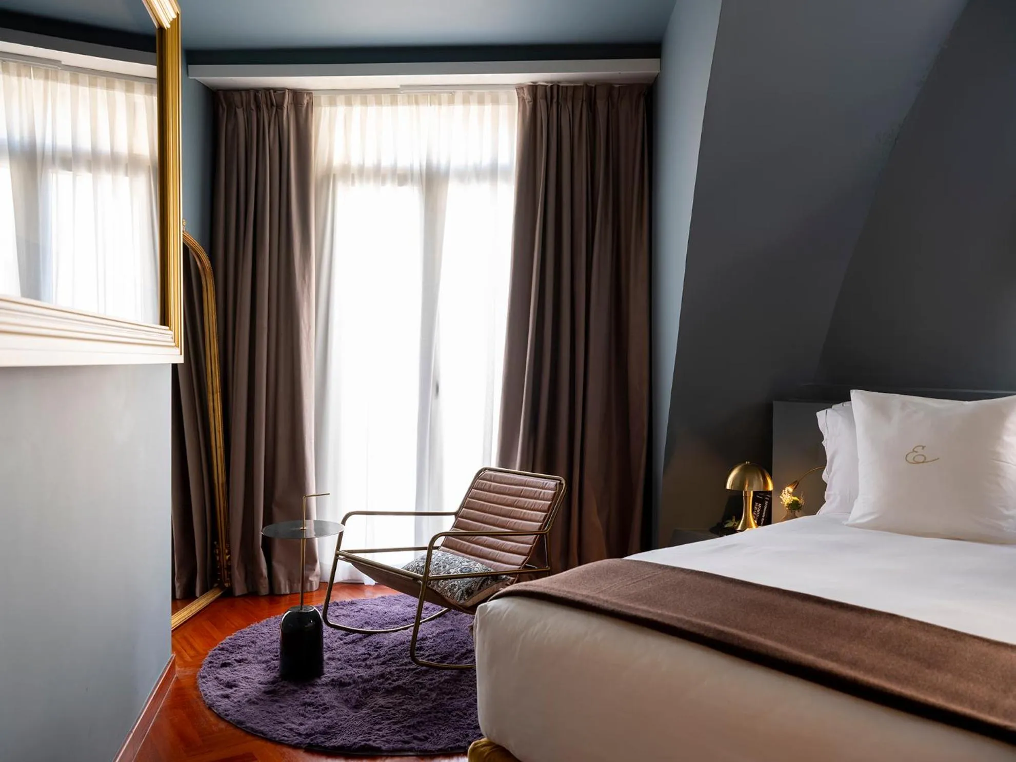 Bed in Elizabeth Unique Apartments - a Member of Design Hotels