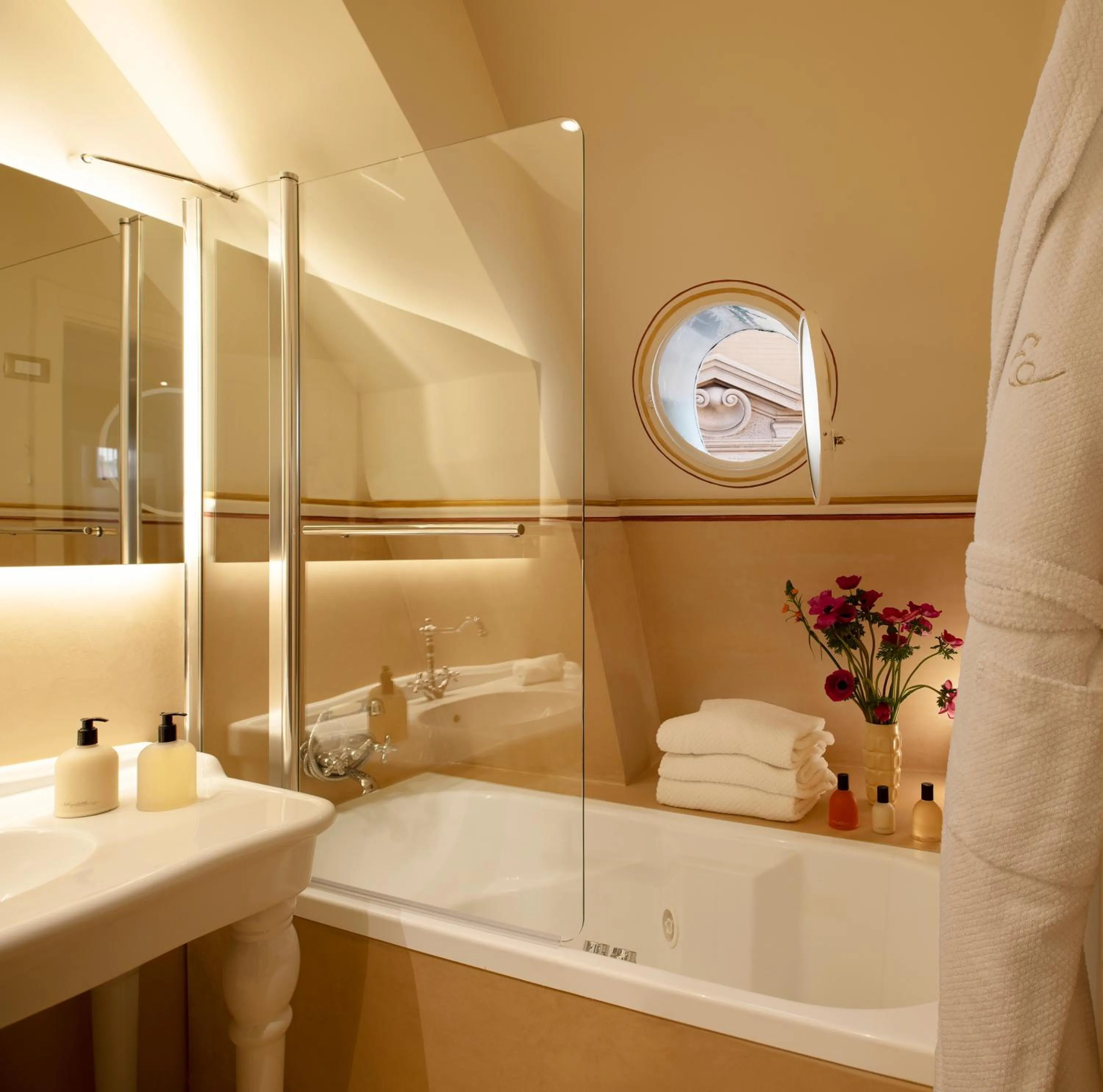 Elizabeth Unique Apartments - a Member of Design Hotels