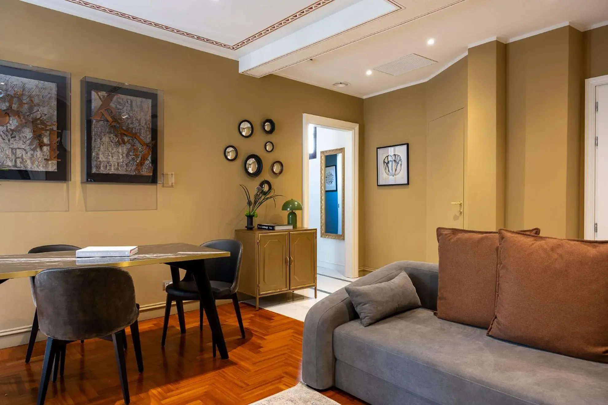 Fides - Attic Apartment in Elizabeth Unique Apartments - a Member of Design Hotels Fides - Attic Apartment in Elizabeth Unique Apartments - a Member of Design Hotels