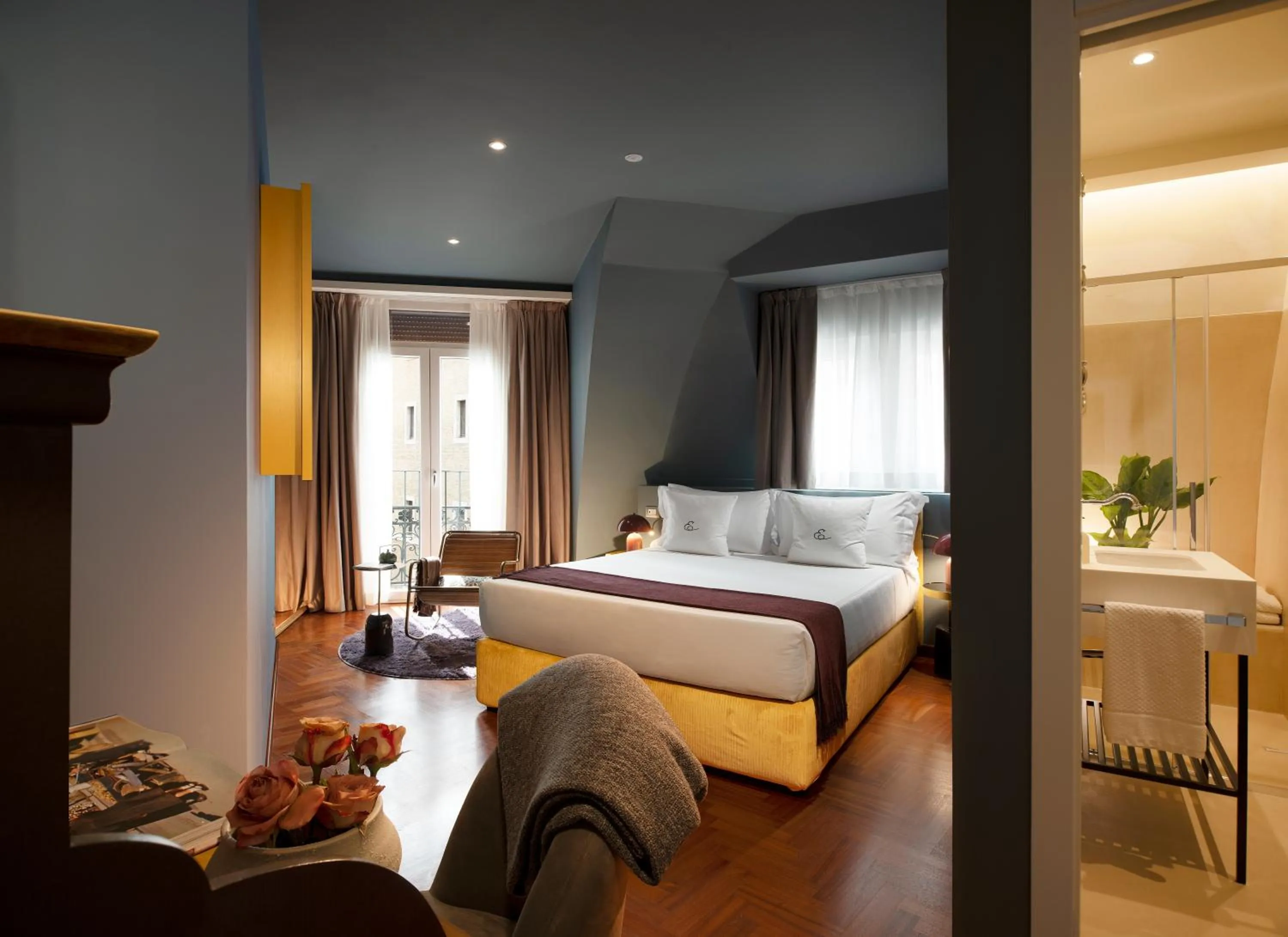 Bed in Elizabeth Unique Apartments - a Member of Design Hotels