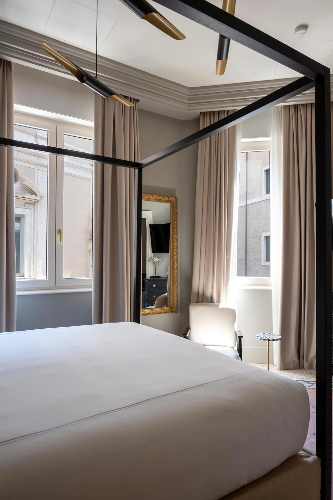 Bed in Elizabeth Unique Apartments - a Member of Design Hotels