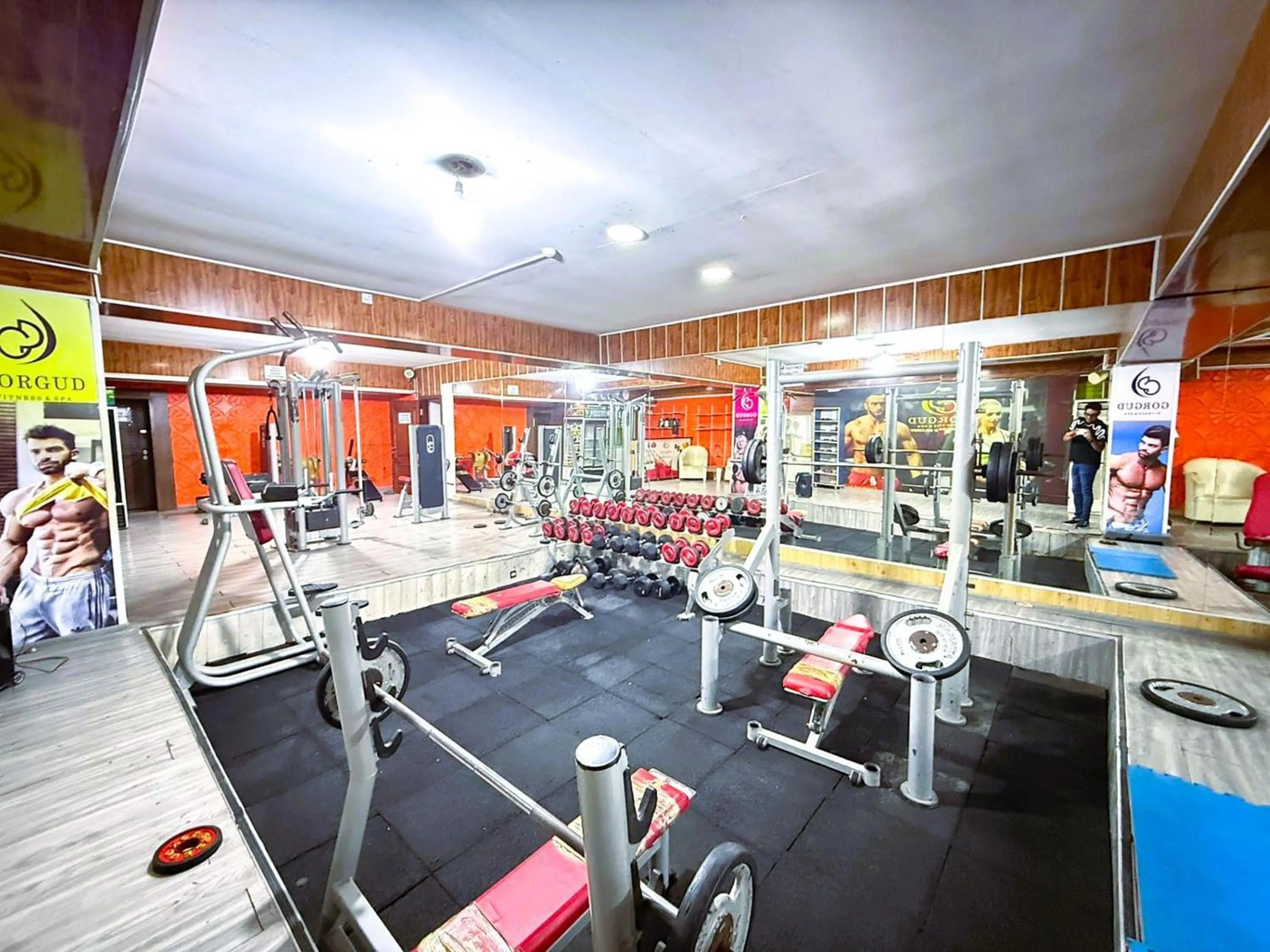 Fitness centre/facilities in Amazon Hotel - Free Massage