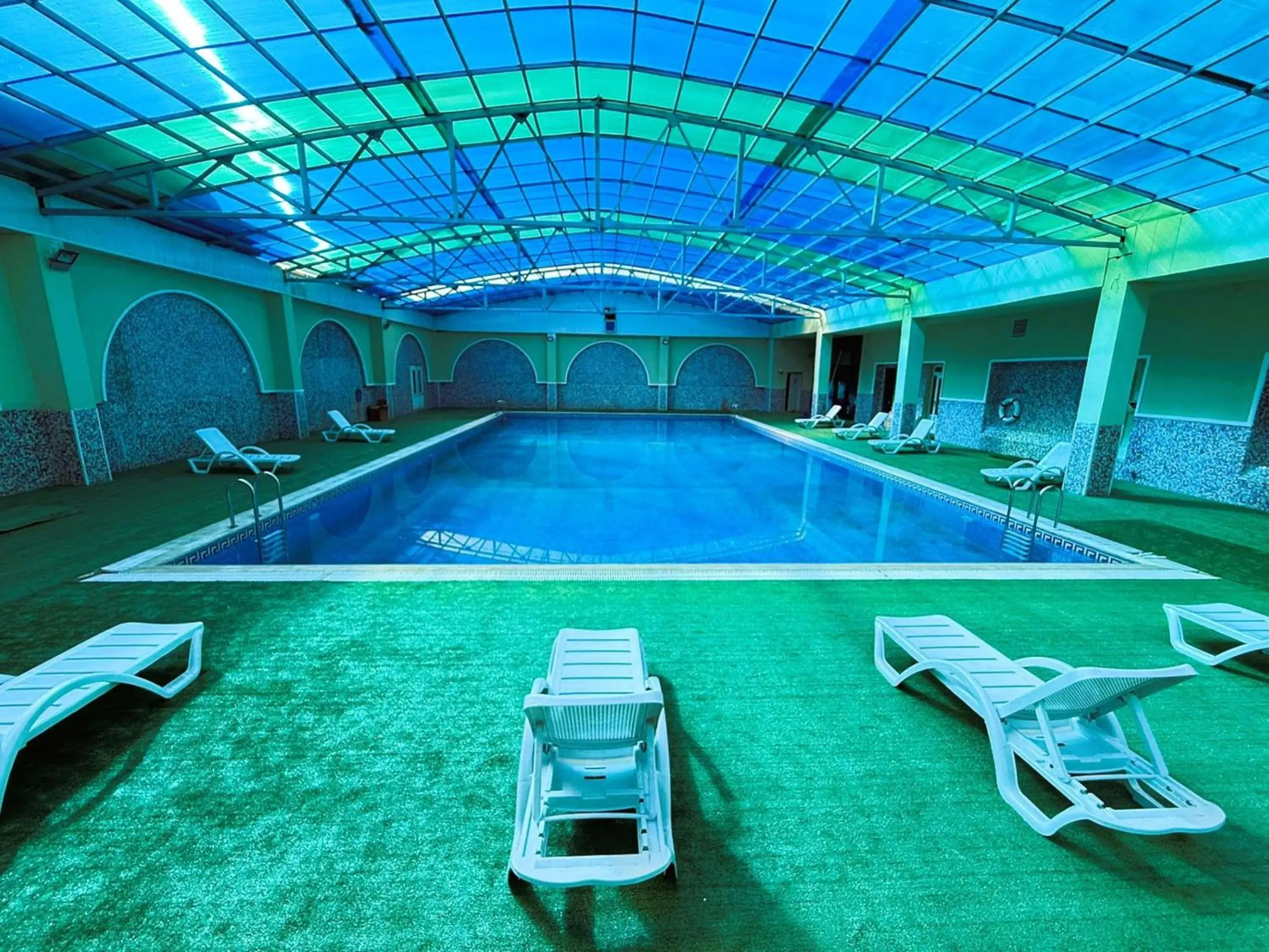 Swimming pool in Amazon Hotel - Free Massage Swimming pool in Amazon Hotel - Free Massage