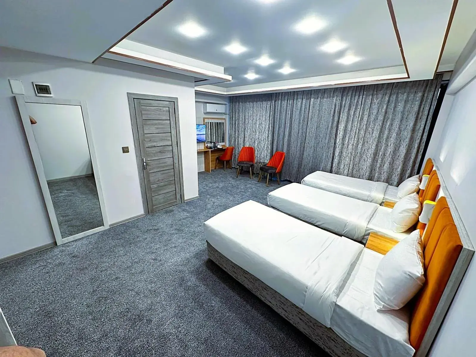 Photo of the whole room, Bed in Amazon Hotel - Free Massage Photo of the whole room, Bed in Amazon Hotel - Free Massage