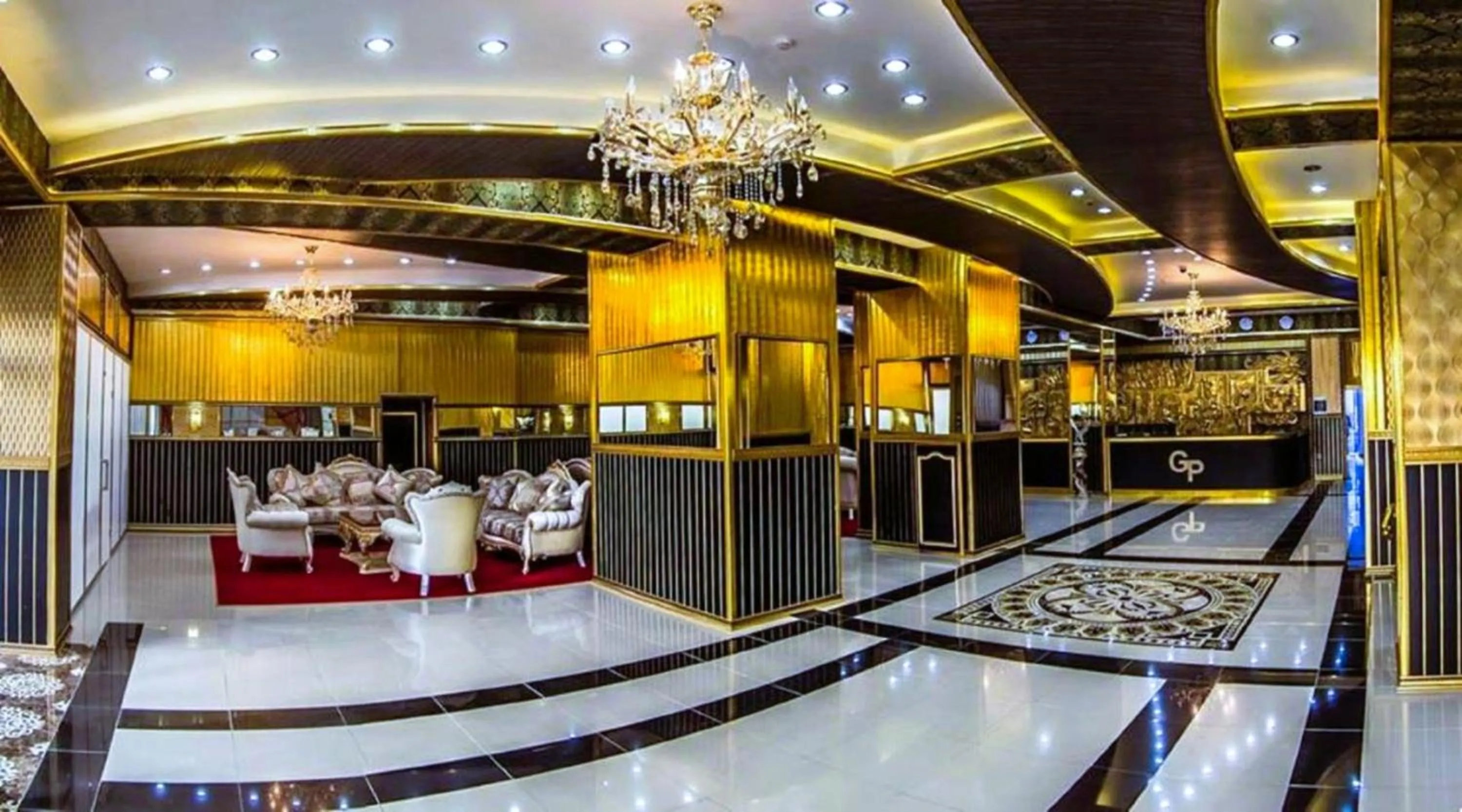 Lounge or bar in Amazon Hotel - Free Massage