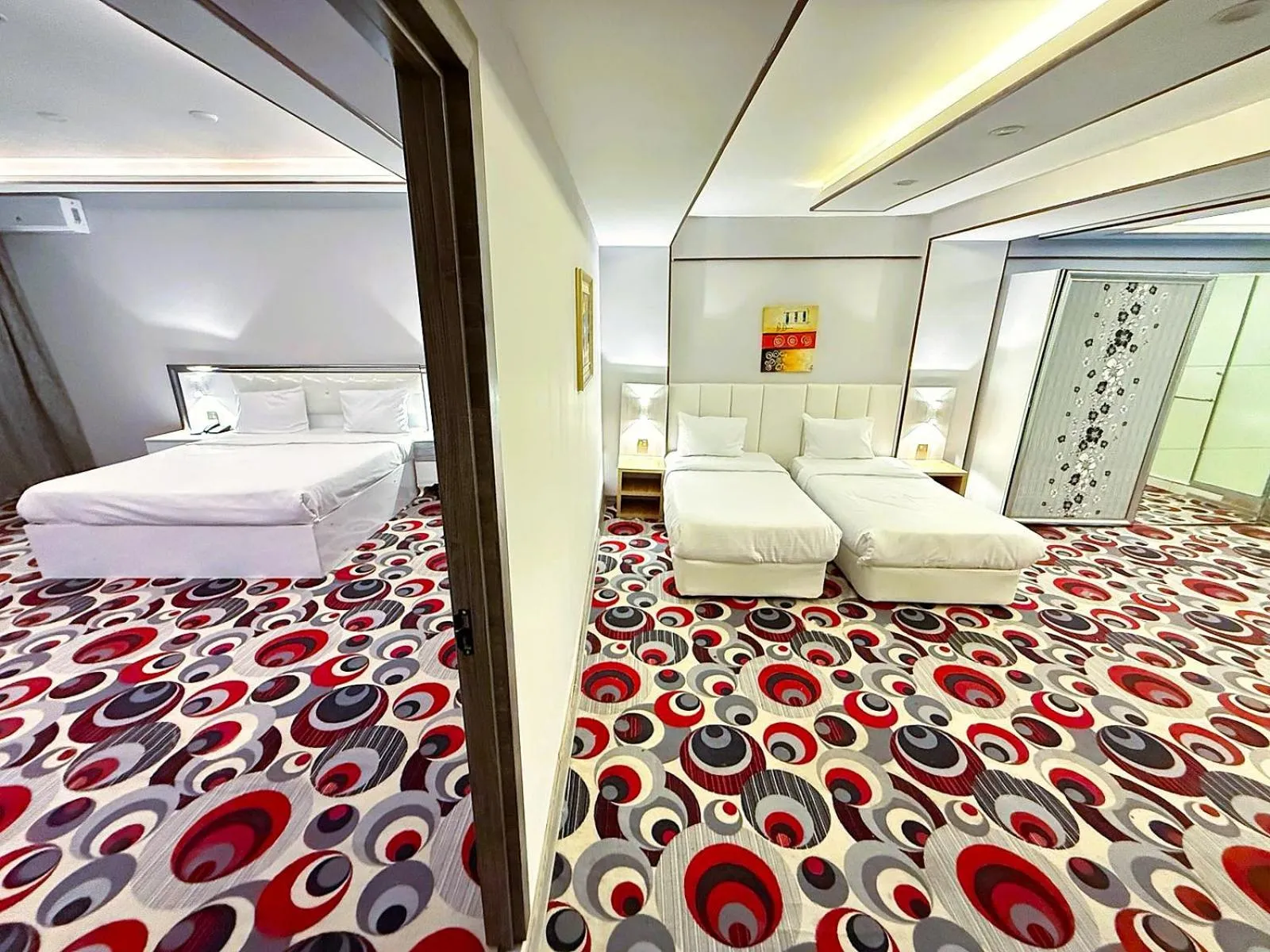 Photo of the whole room, Bed in Amazon Hotel - Free Massage