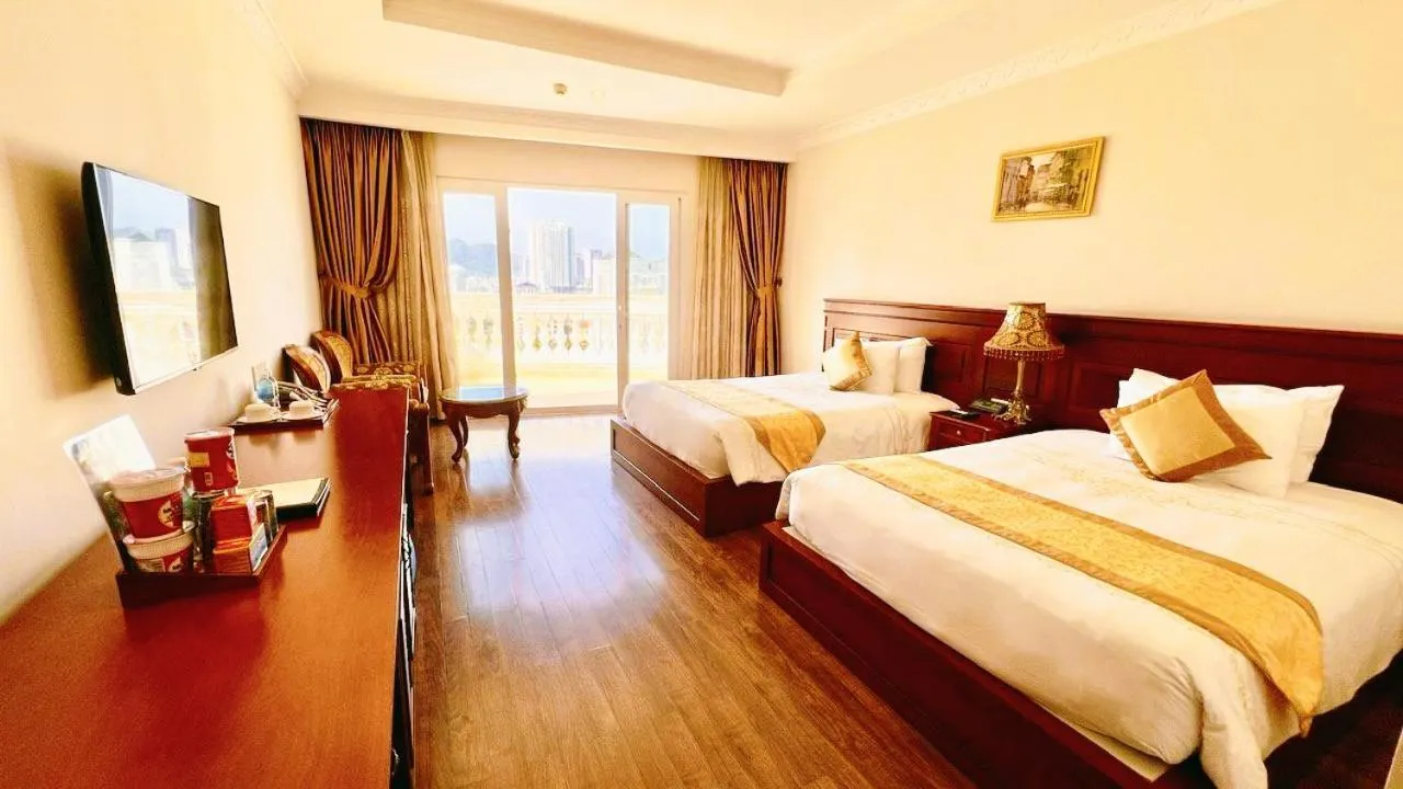 Bedroom, Bed in Nha Trang Palace Hotel