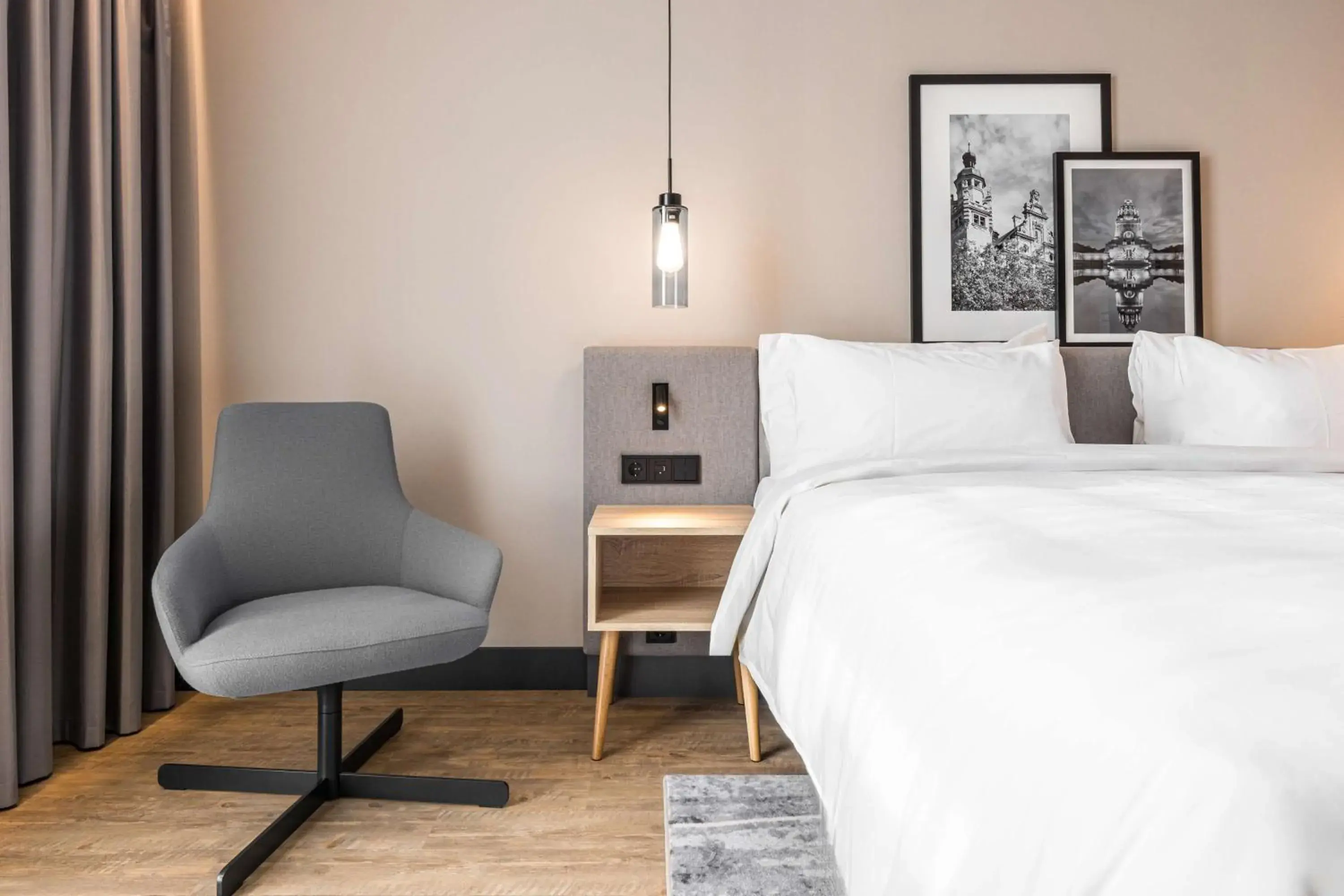 Bedroom, Bed in Radisson Hotel Leipzig Bedroom, Bed in Radisson Hotel Leipzig