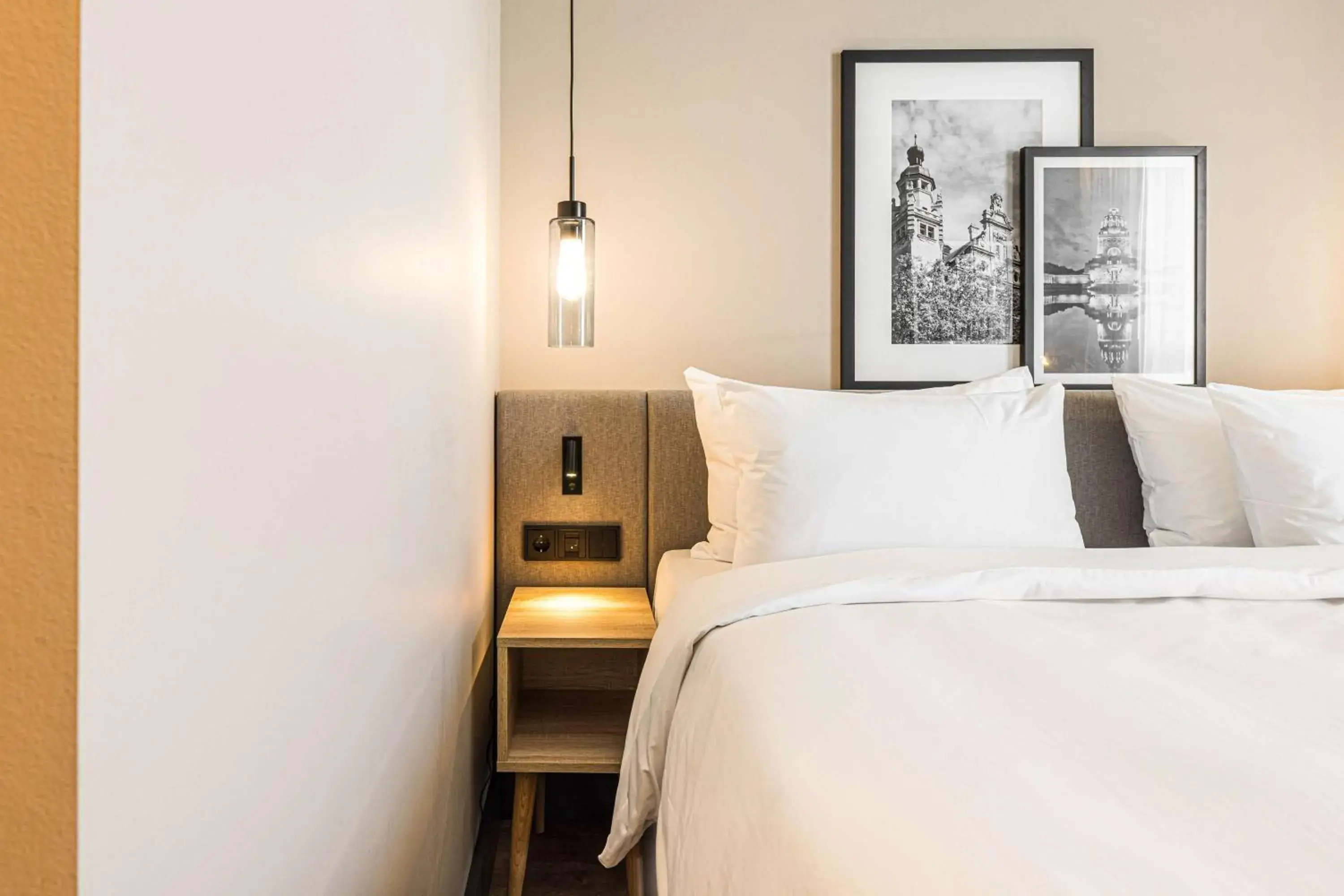 Bedroom, Bed in Radisson Hotel Leipzig Bedroom, Bed in Radisson Hotel Leipzig