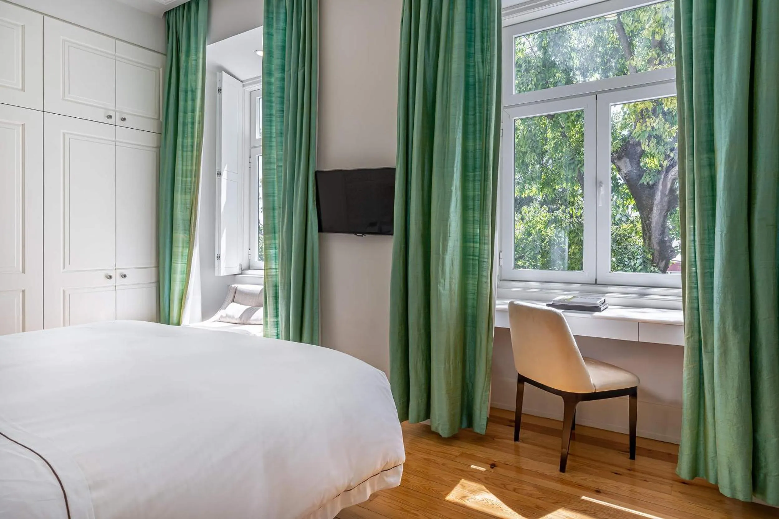 Bedroom, Bed in Santiago de Alfama - Boutique Hotel