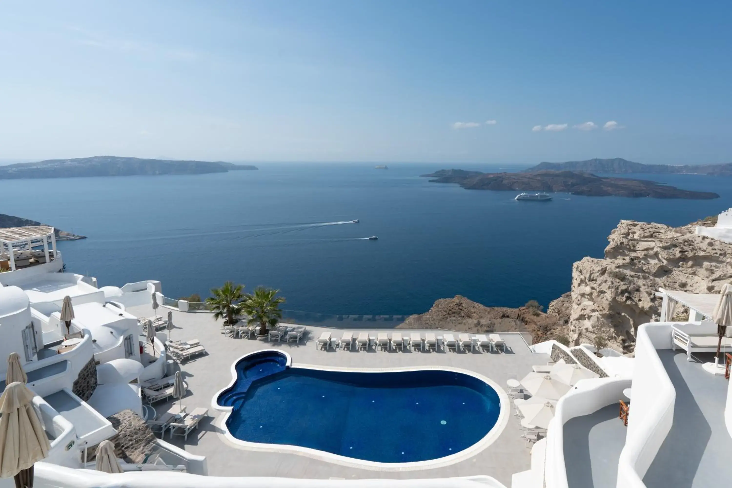 Swimming pool in Volcano View by Caldera Collection Swimming pool in Volcano View by Caldera Collection