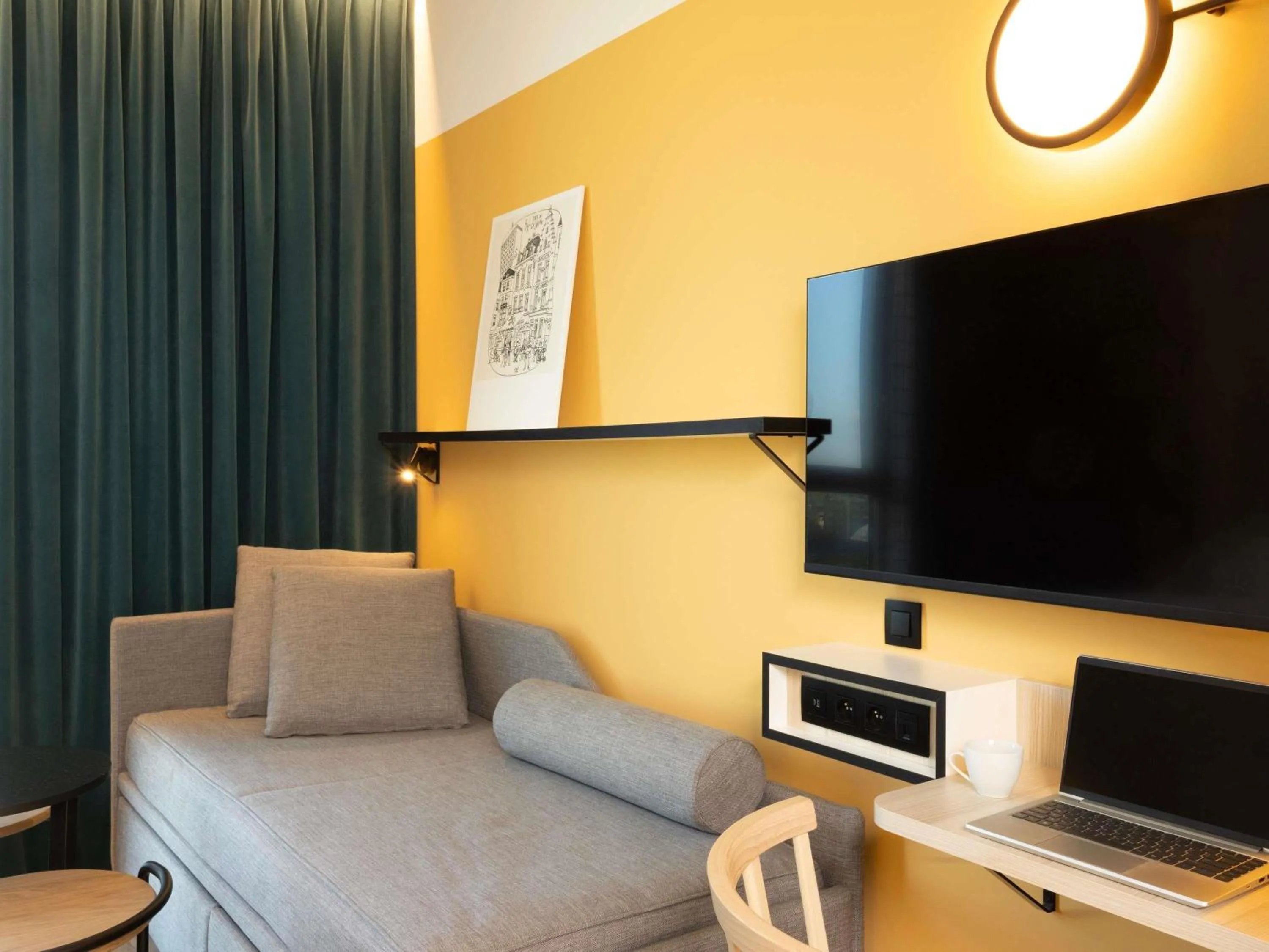 Bedroom in Aparthotel Adagio Access Brussels Airport