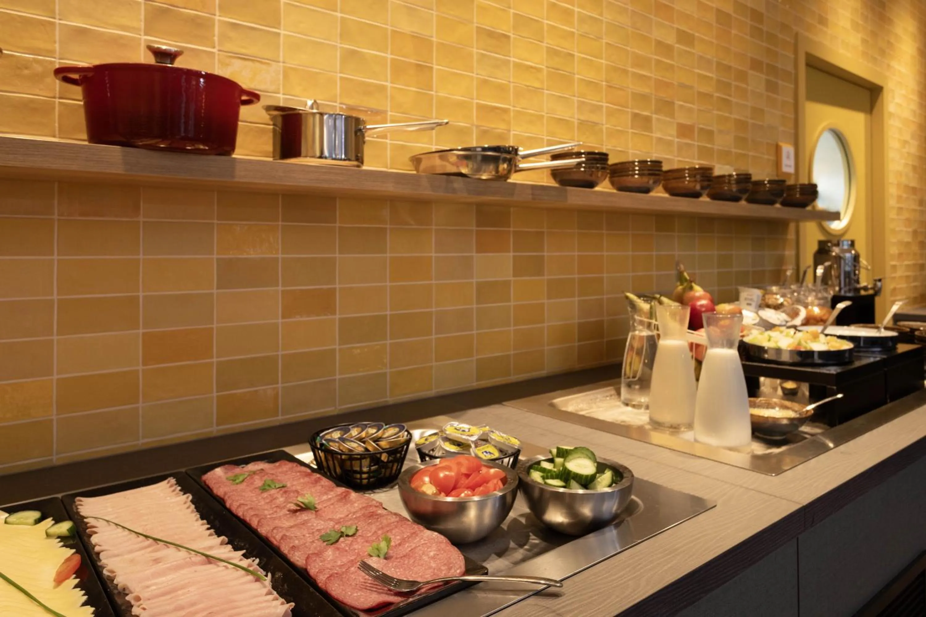 Breakfast in Aparthotel Adagio Access Brussels Airport