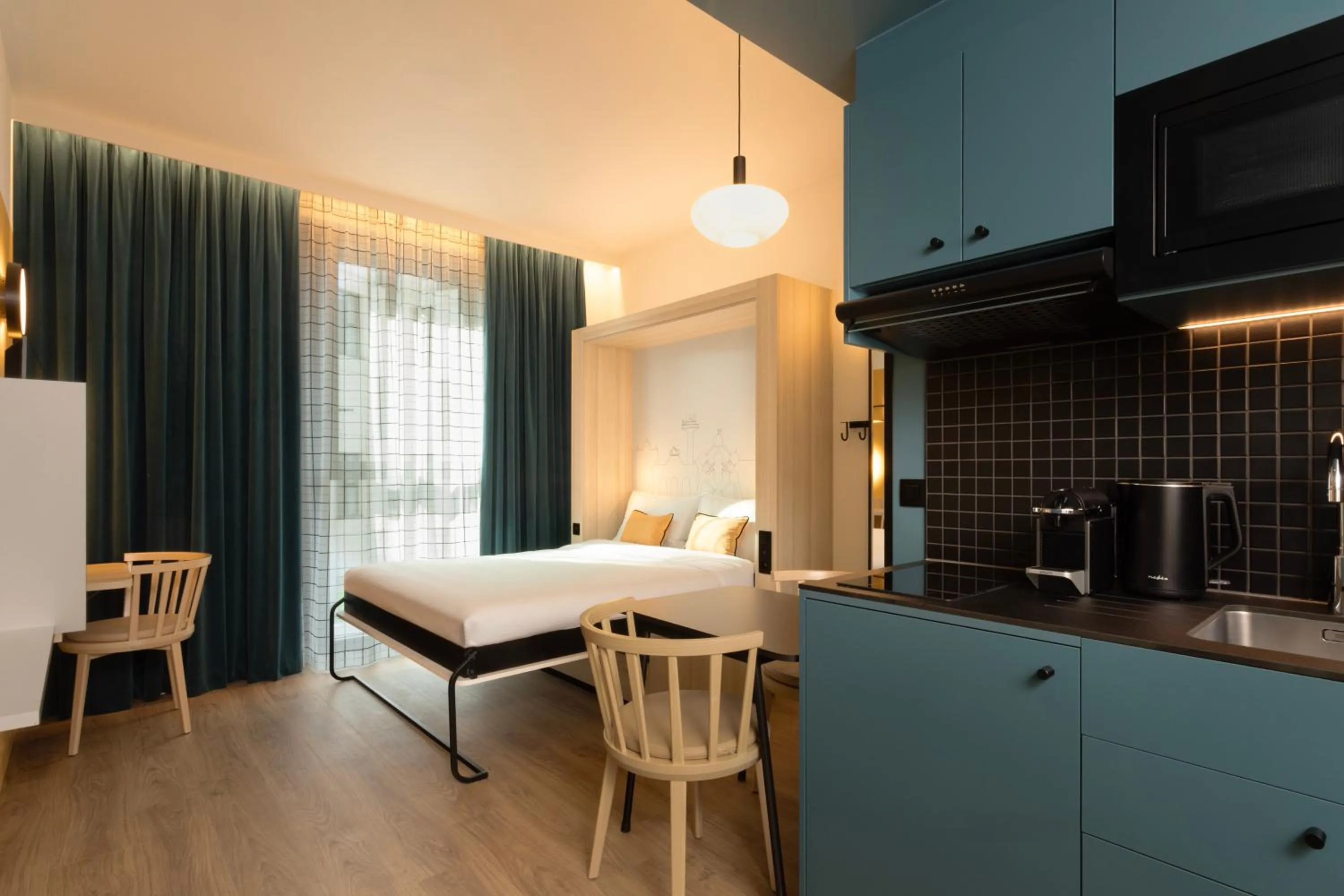 Bed in Aparthotel Adagio Access Brussels Airport