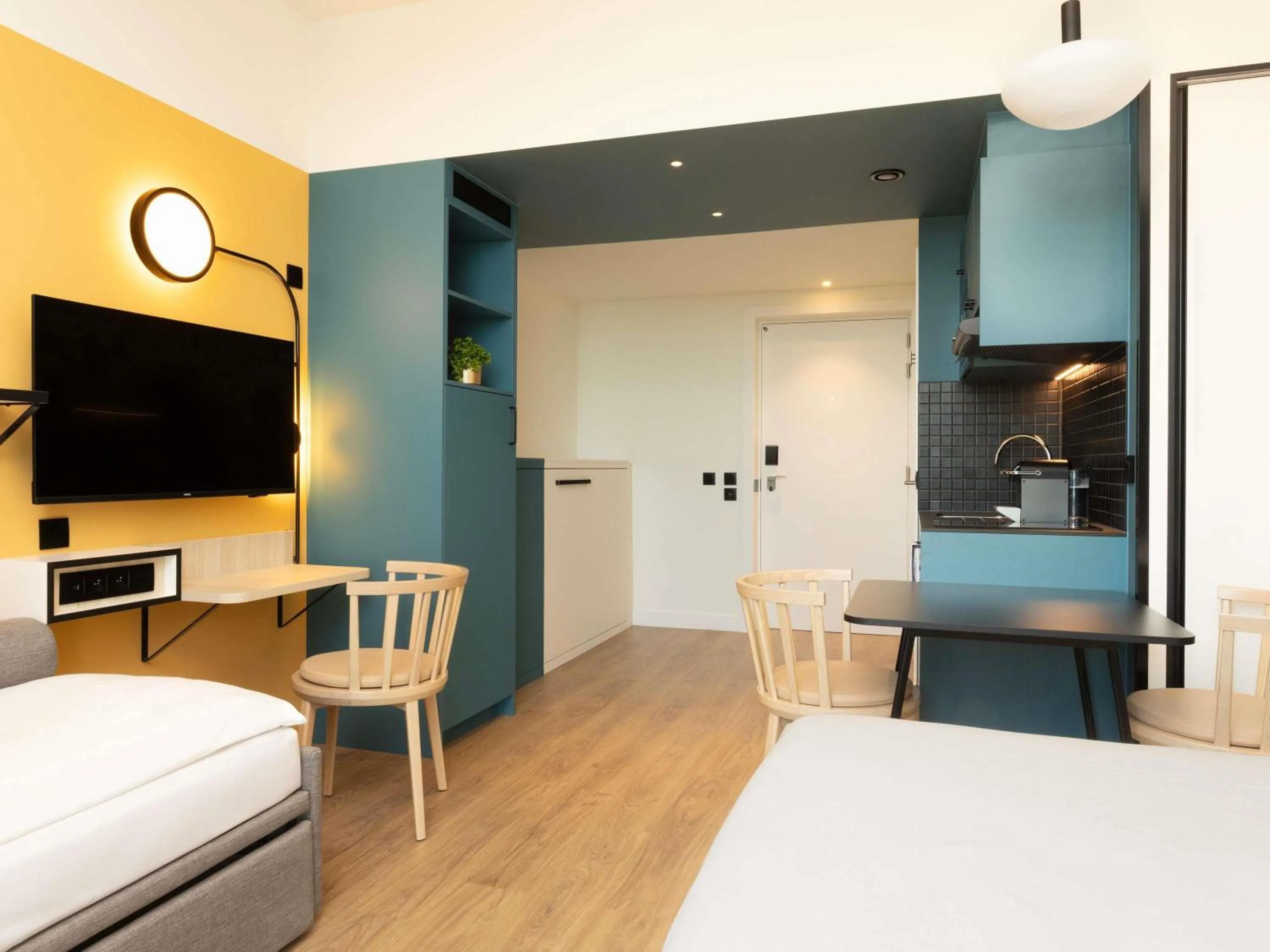 Bedroom, Bed in Aparthotel Adagio Access Brussels Airport