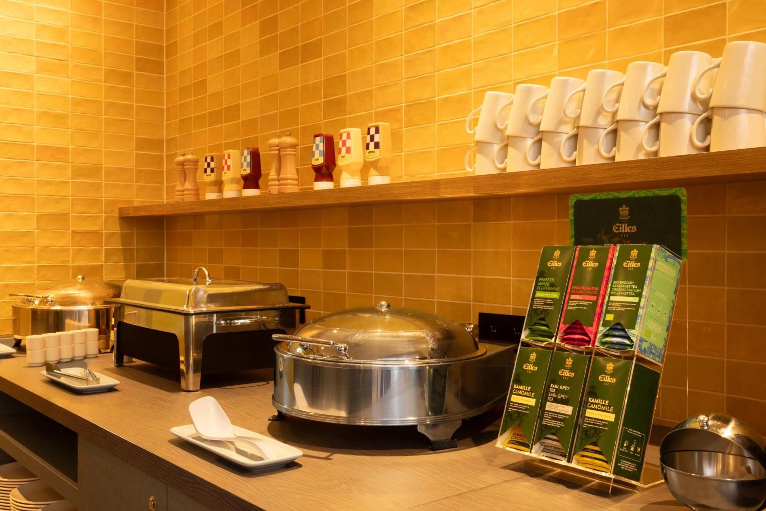 Breakfast in Aparthotel Adagio Access Brussels Airport