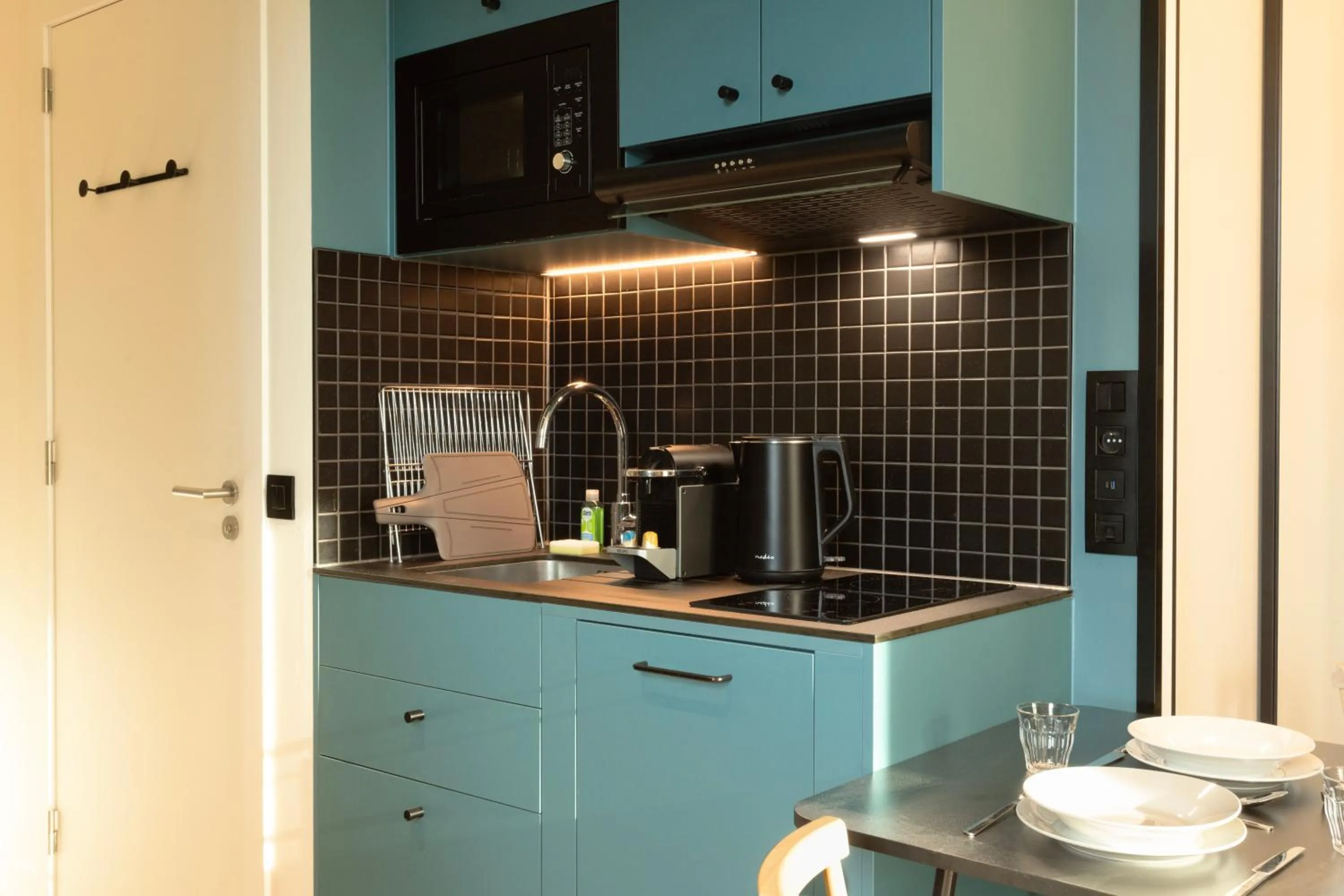 Coffee/tea facilities in Aparthotel Adagio Access Brussels Airport