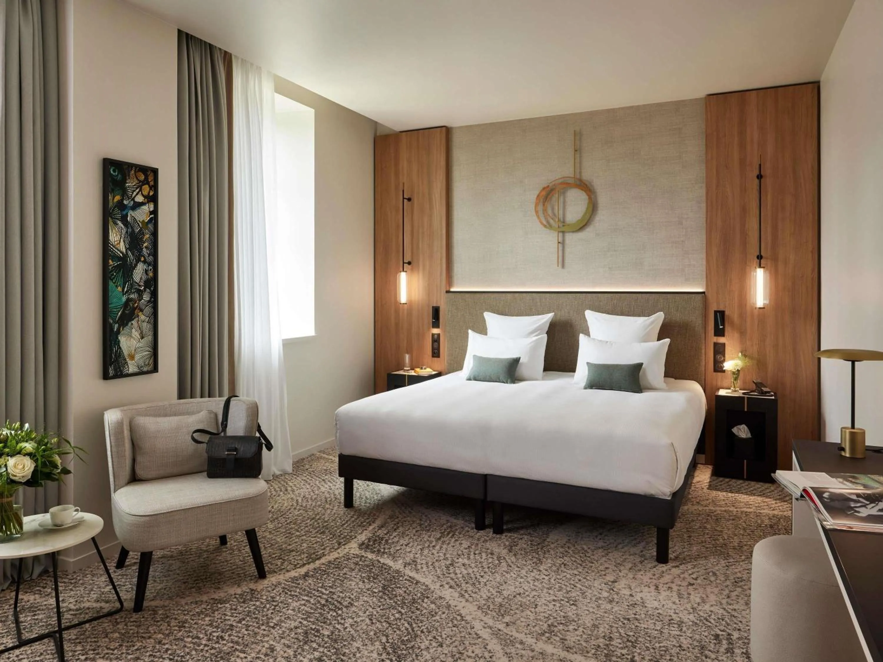 Bedroom, Bed in Domaine du Liziec Vannes - MGallery Collection