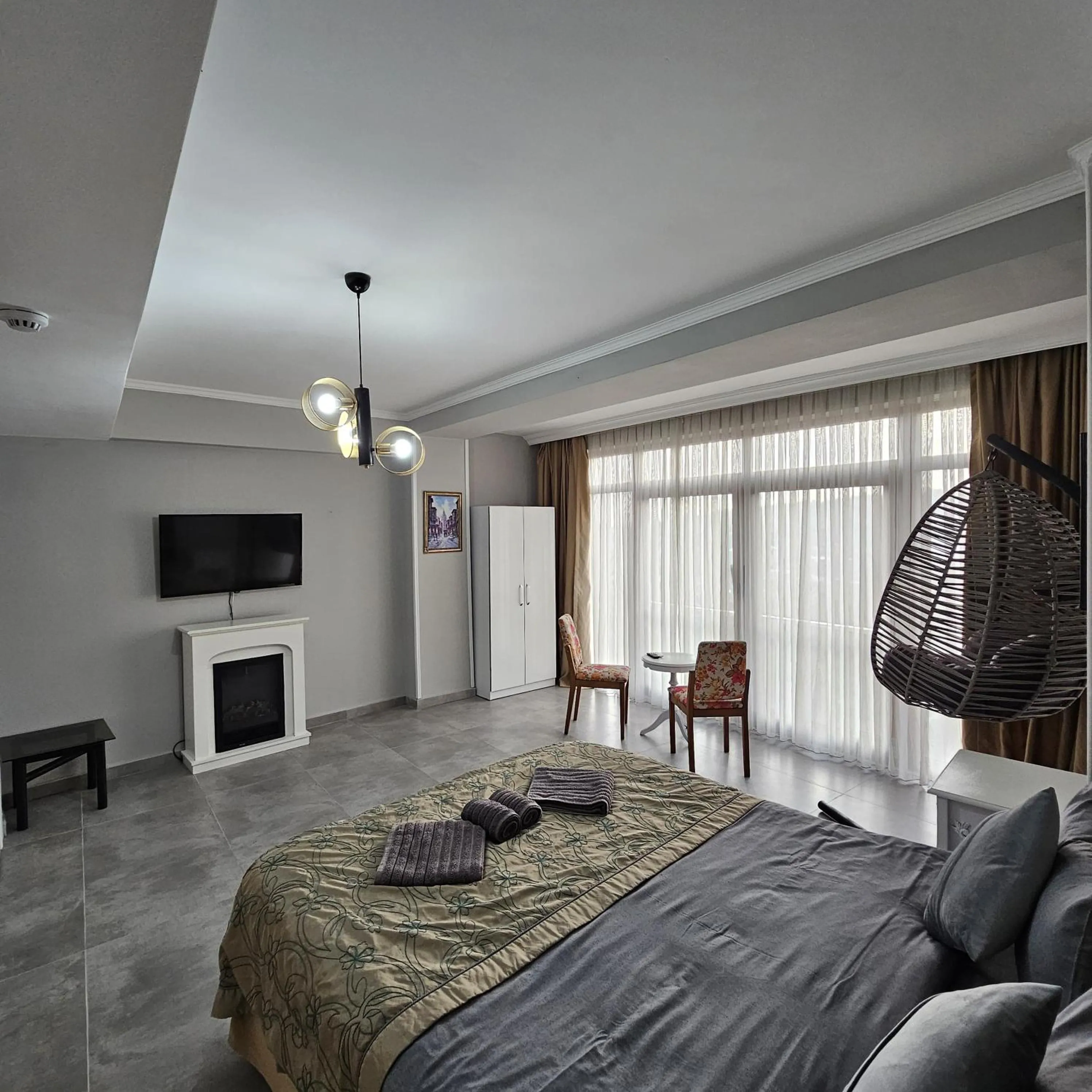 Photo of the whole room, Bed in Bude Ortaköy