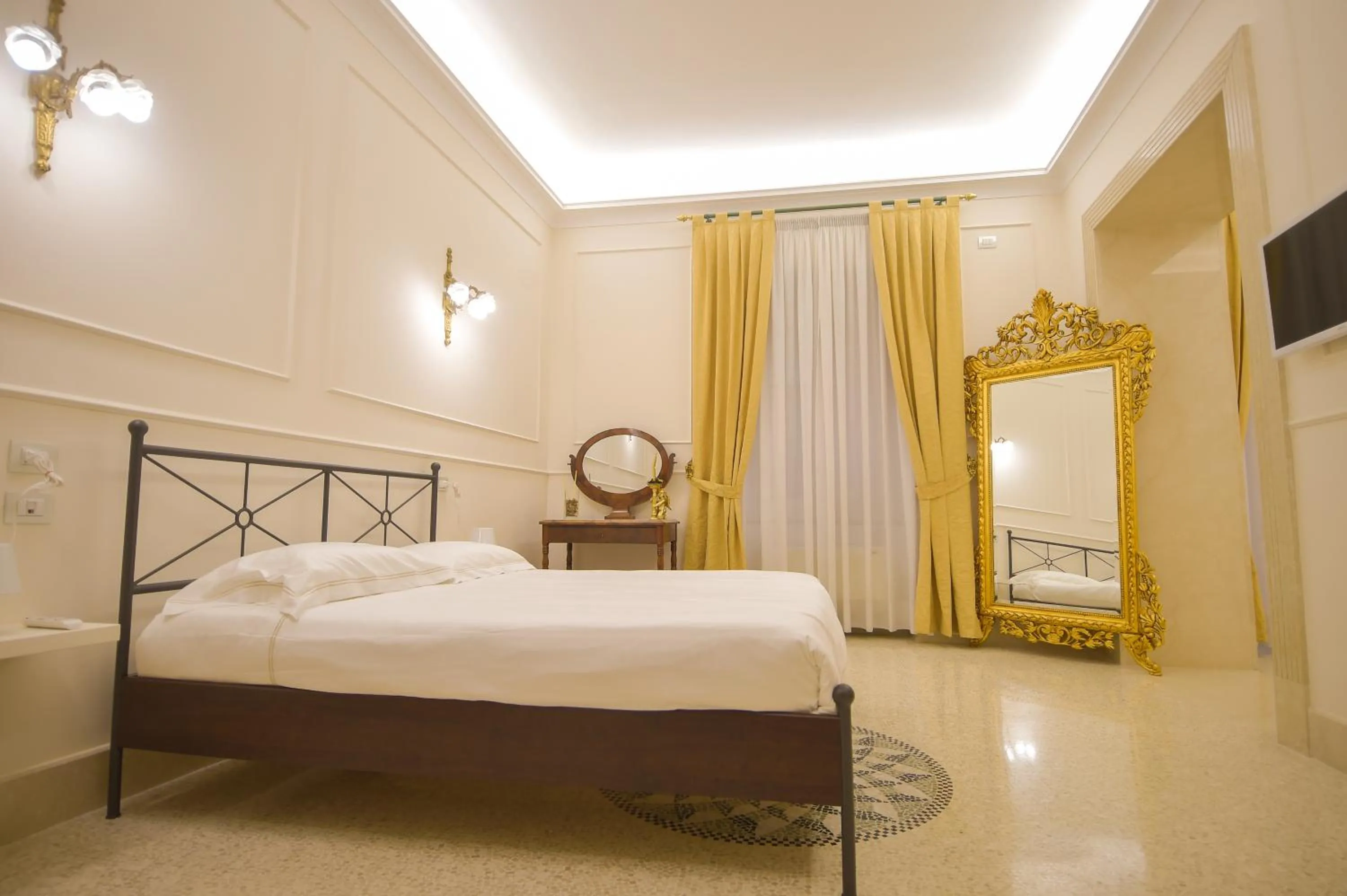 Bedroom, Bed in Palazzo Liguori