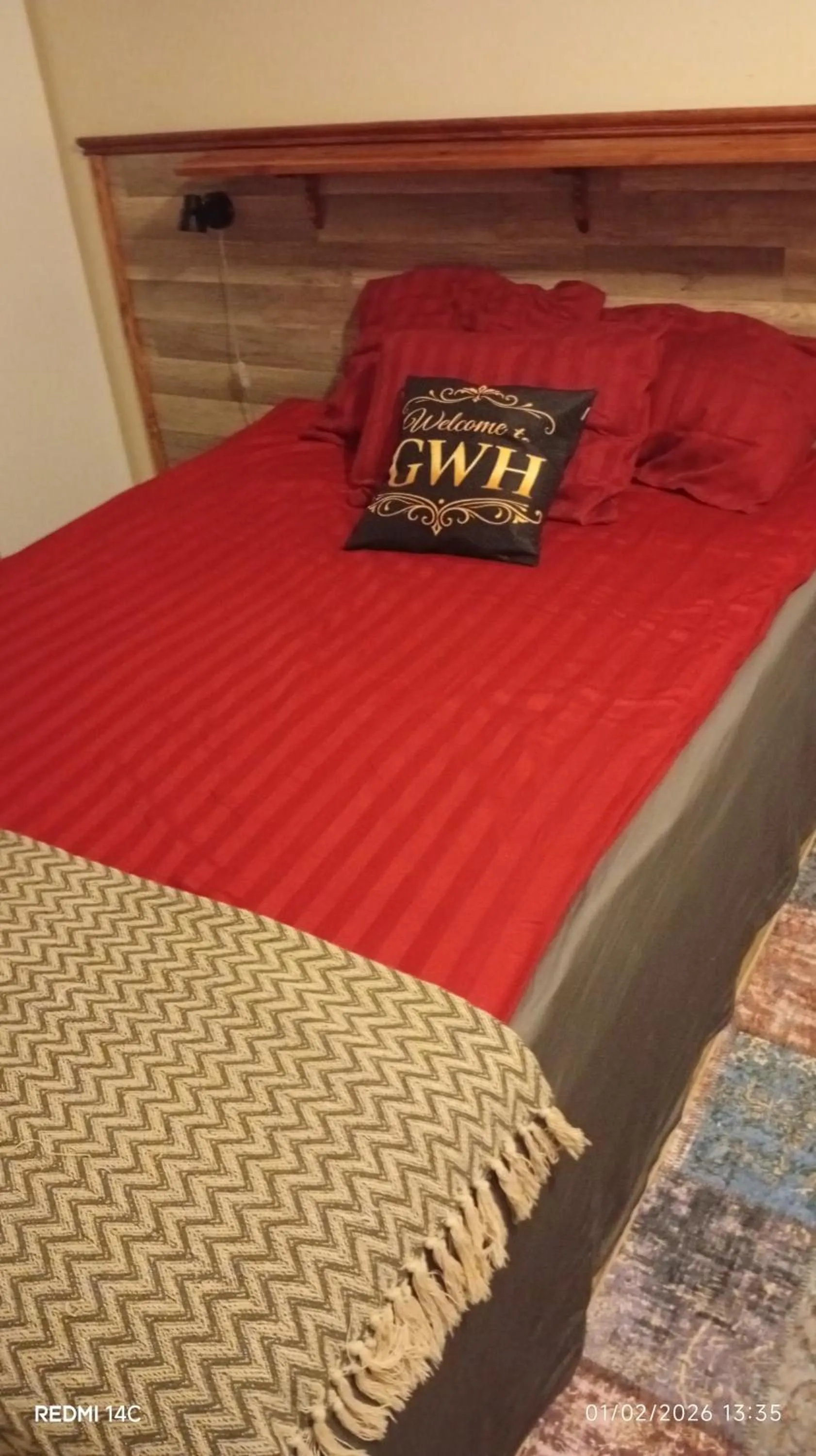 Golden Work Hostel