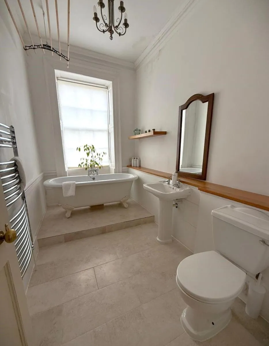 Bathroom in East Pallant Bed and Breakfast, Located in Large Georgian Townhouse in Central Chichester