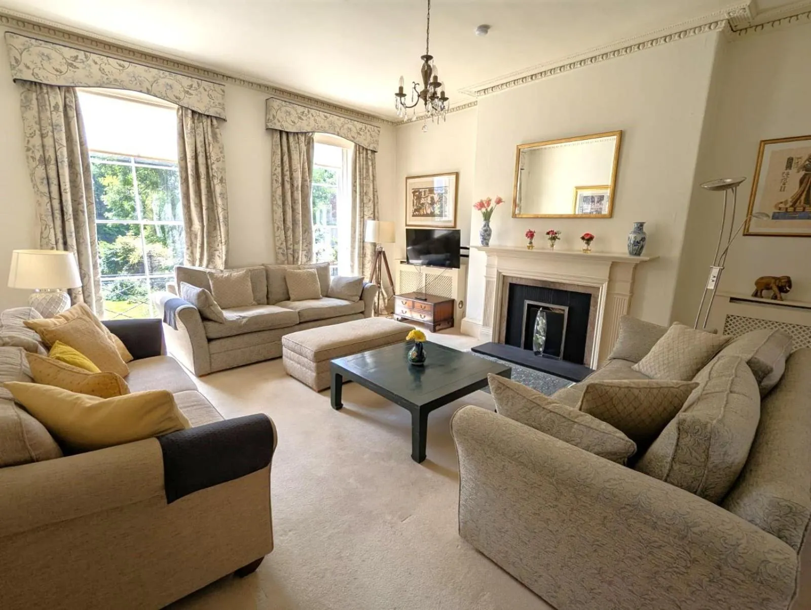 TV and multimedia in East Pallant Bed and Breakfast, Located in Large Georgian Townhouse in Central Chichester